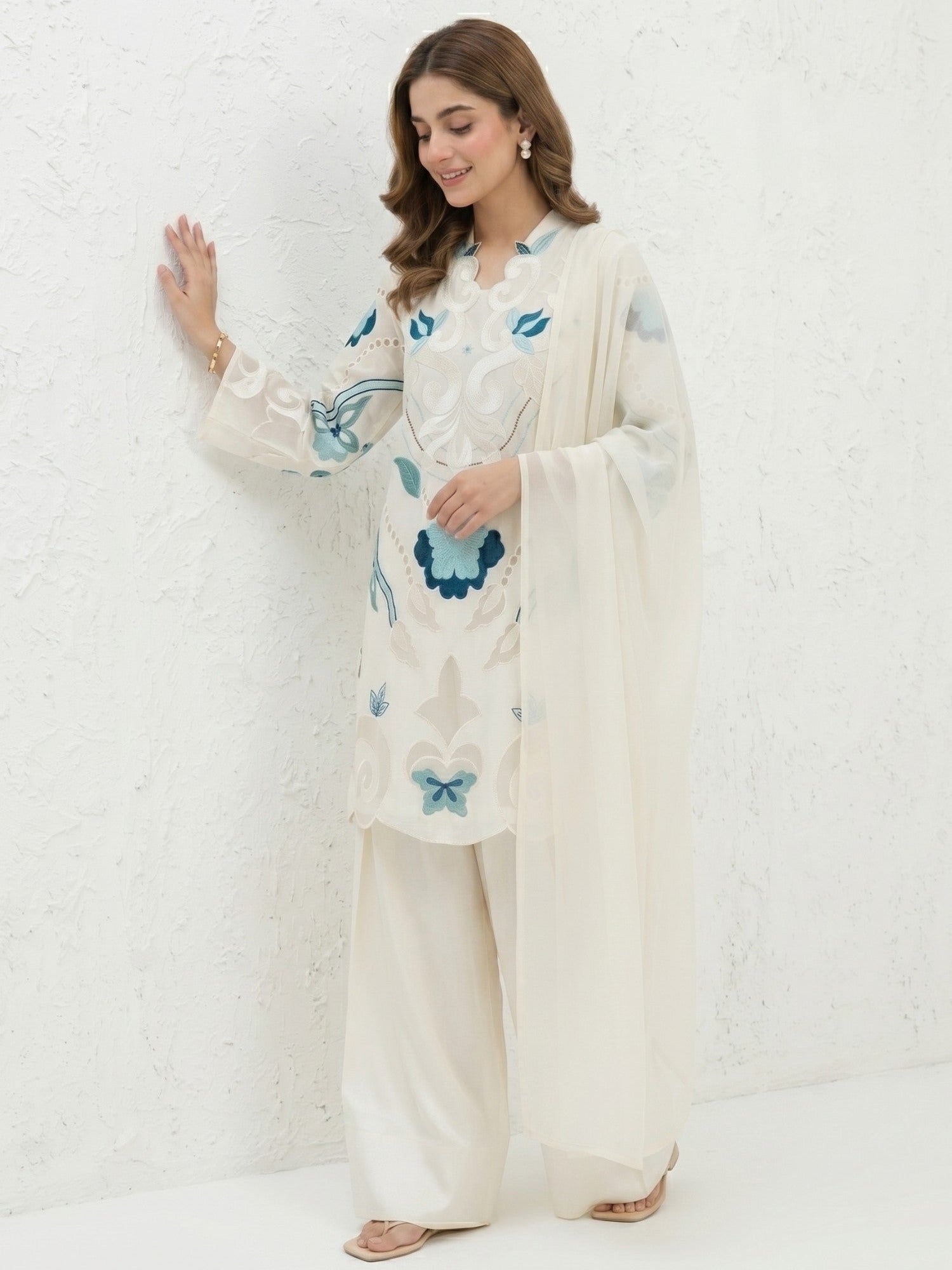 White-Duas Boutique Lawn Embroidered Stitched 3-Piece Suit-Chandni