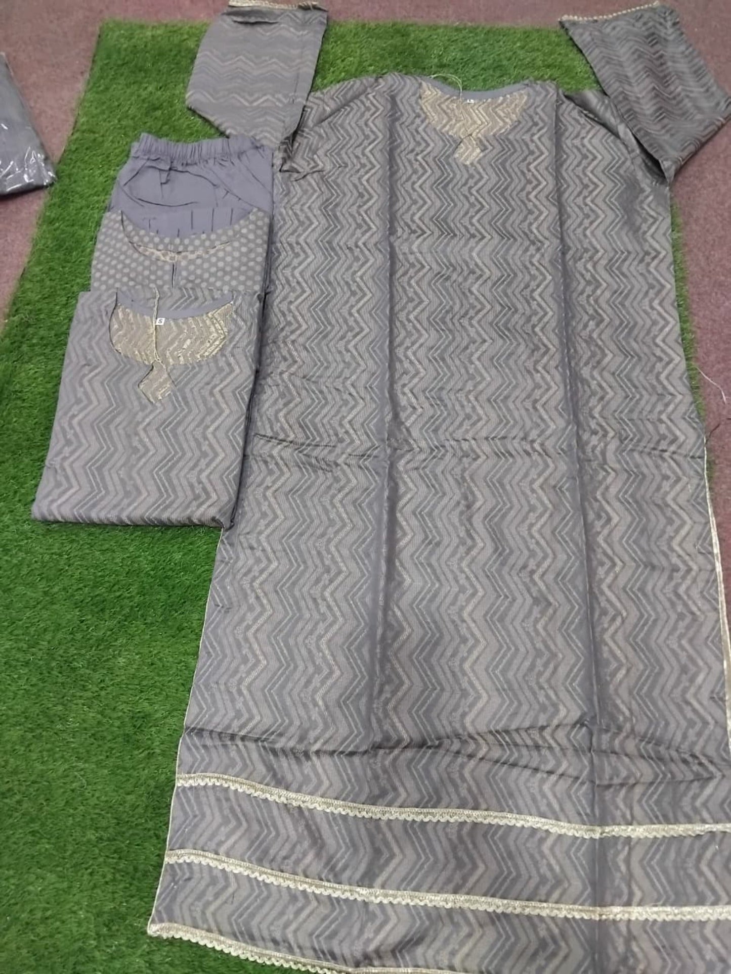 Grey-Bin Shaukat Lawn Brosha Printed Stitched 2-Piece Suit