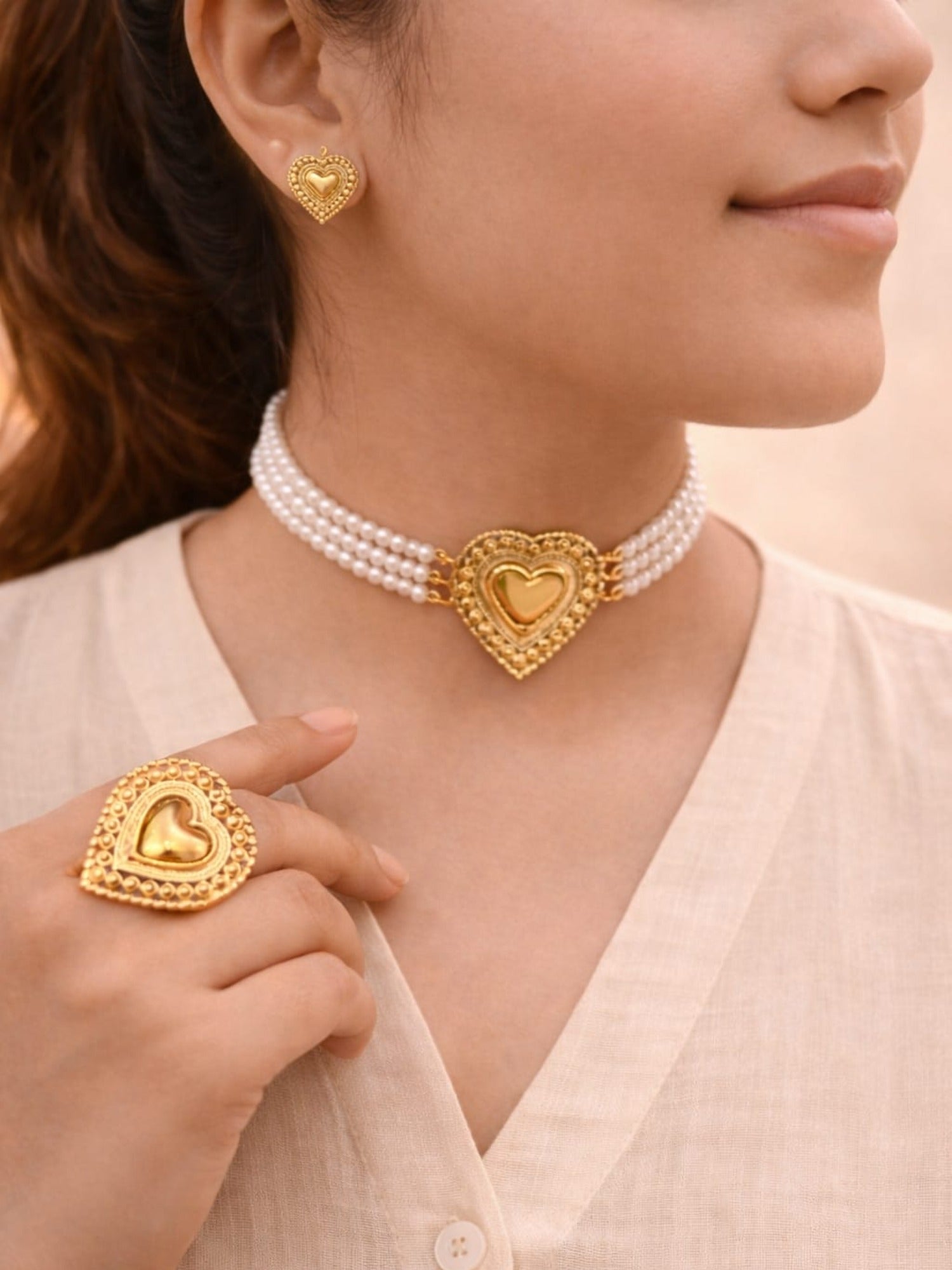 Gold and White-Durwaj's Necklace Set-DW-122