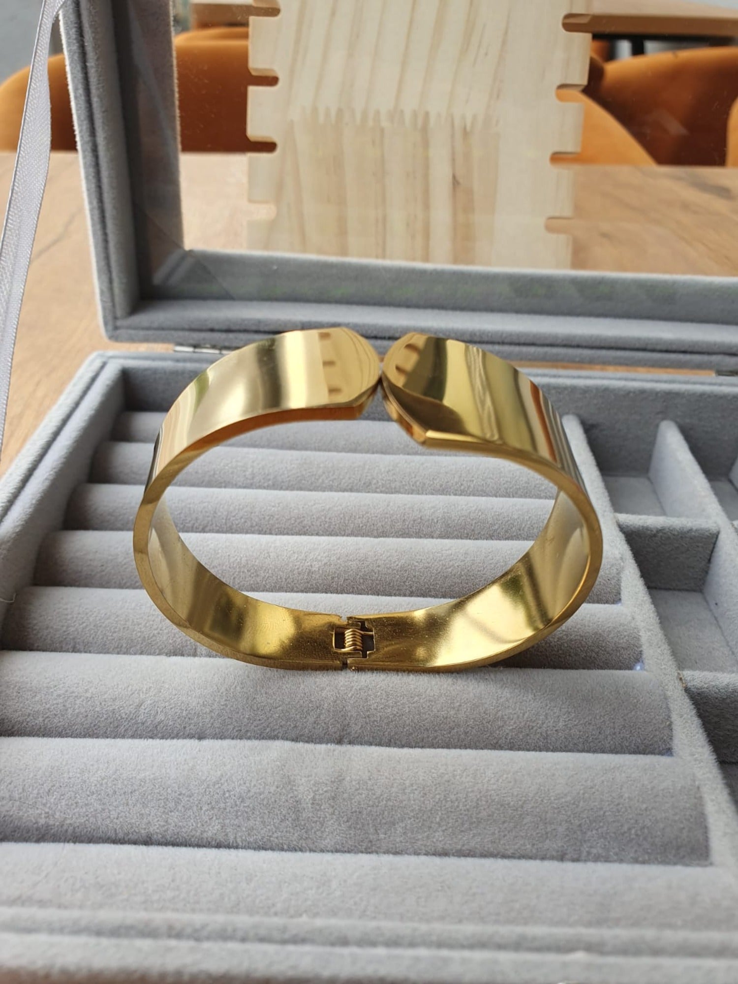 Golden Rameen's Collection Bangle
