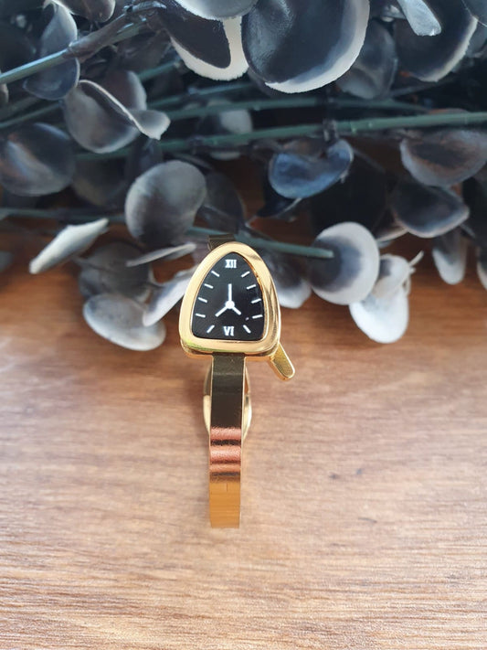 Golden Rameen's Collection Bangle