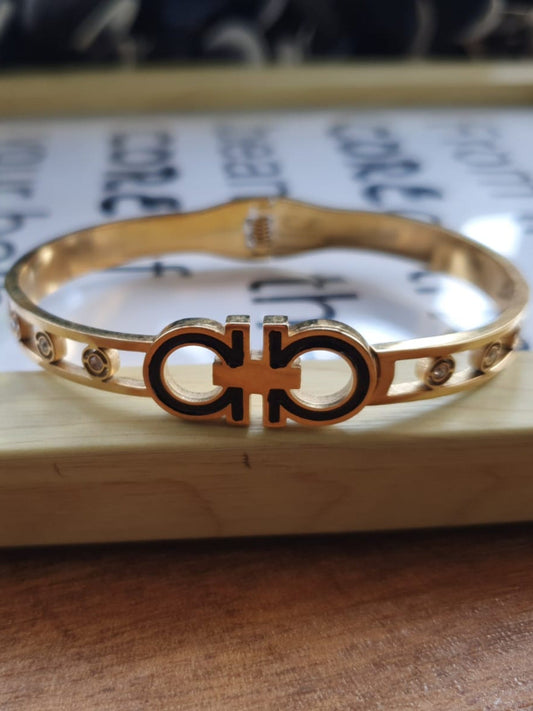 Golden Rameen's Collection Bangle