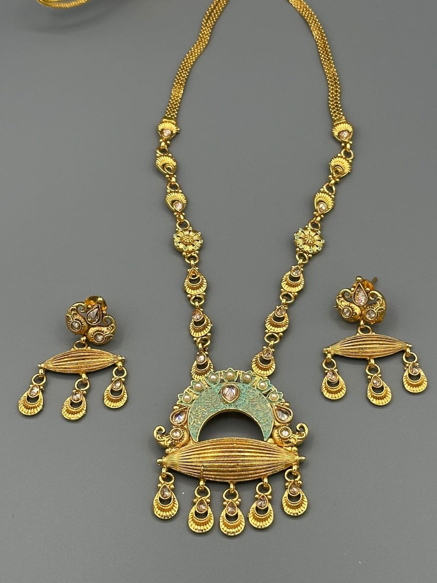 Golden-H&A Jewellery Indian Madrasi handmade Mala set 
