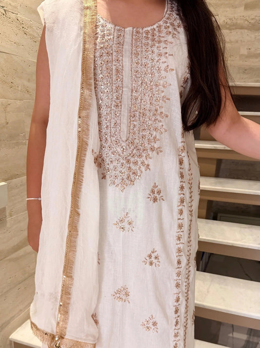 White Savarna Cotton Embroidered Stitched 3-Piece Suit-White