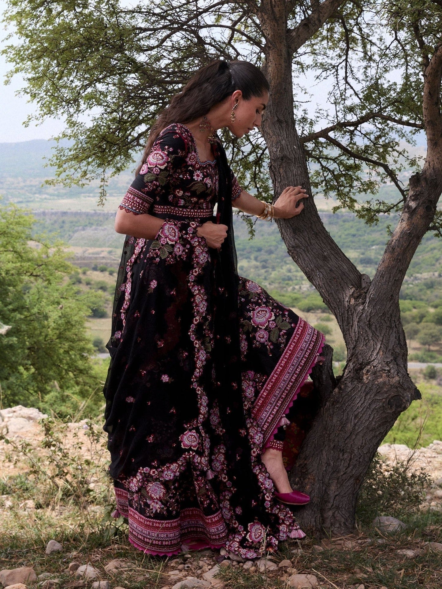 Black Hussain Rehar Jinan'26 Lawn Embroidered Unstitched 3-Piece Suit-Kashmala