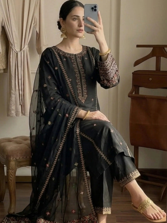 Black Pyara Jora Lawn Embroidered Stitched 3-Piece Suit-Aina Black