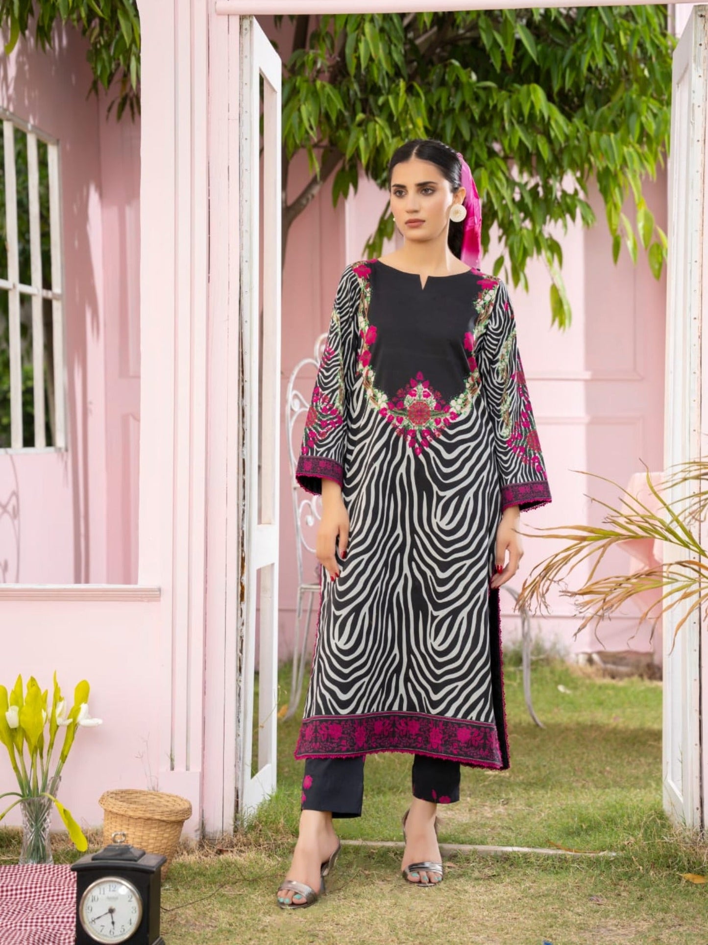 Black-Fatima Hussain Lawn Pret Printed Stitched 3-Piece Suit