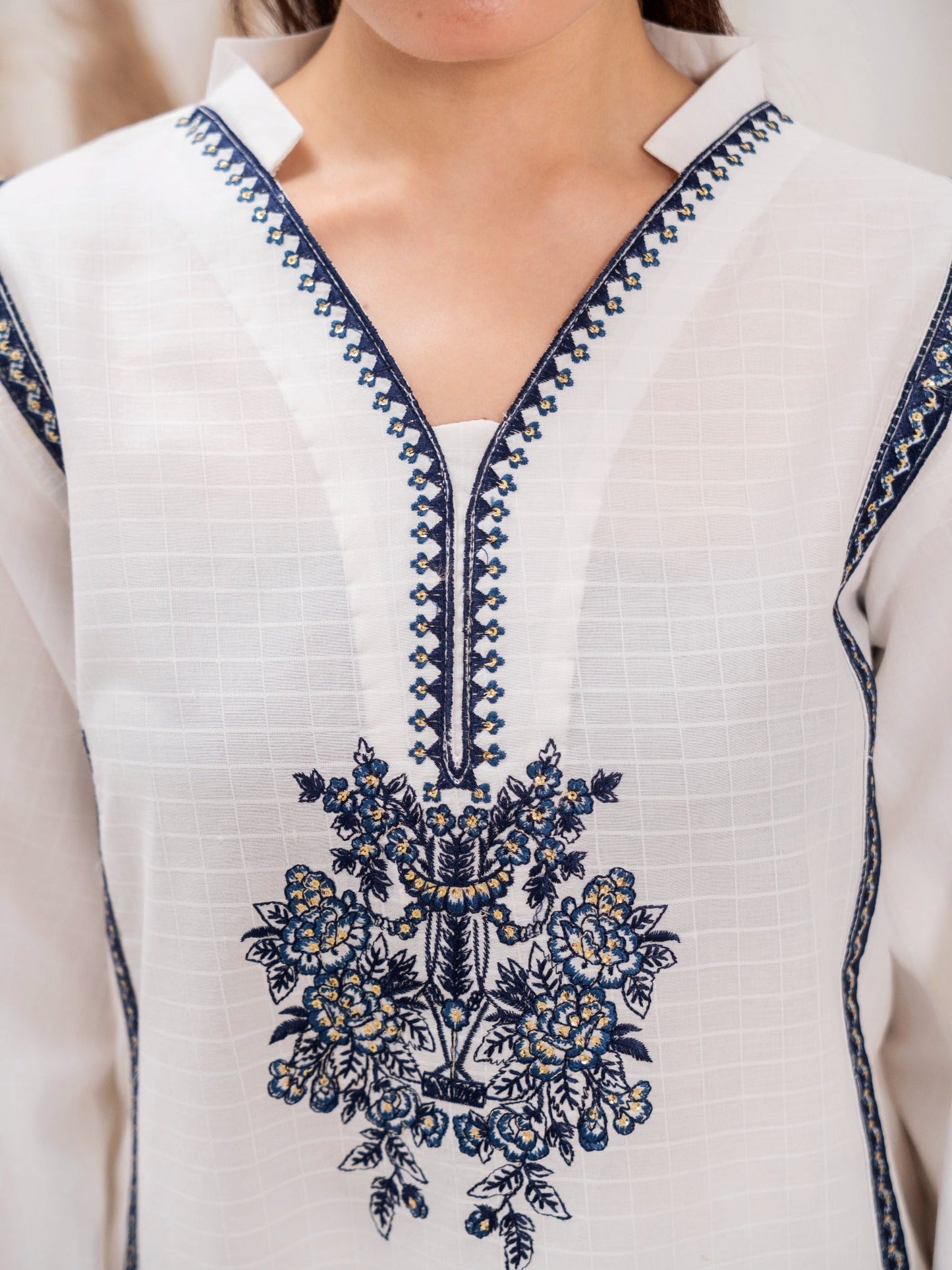 White-HEM Lawn cotton Embroidered Stitched 3-Piece Suit-Snowflake