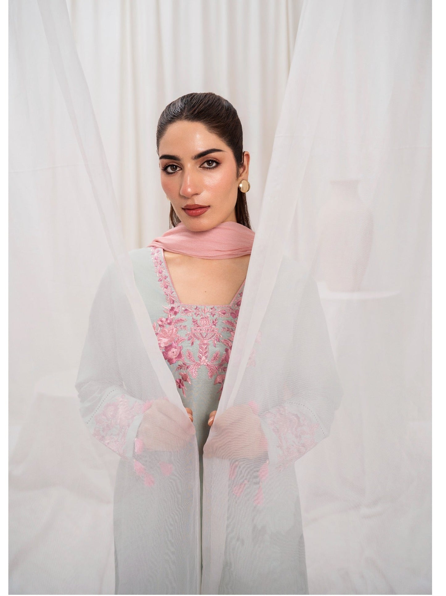 Green HEM Lawn Cotton Embroidered Stitched 3-Piece Suit-Taurus