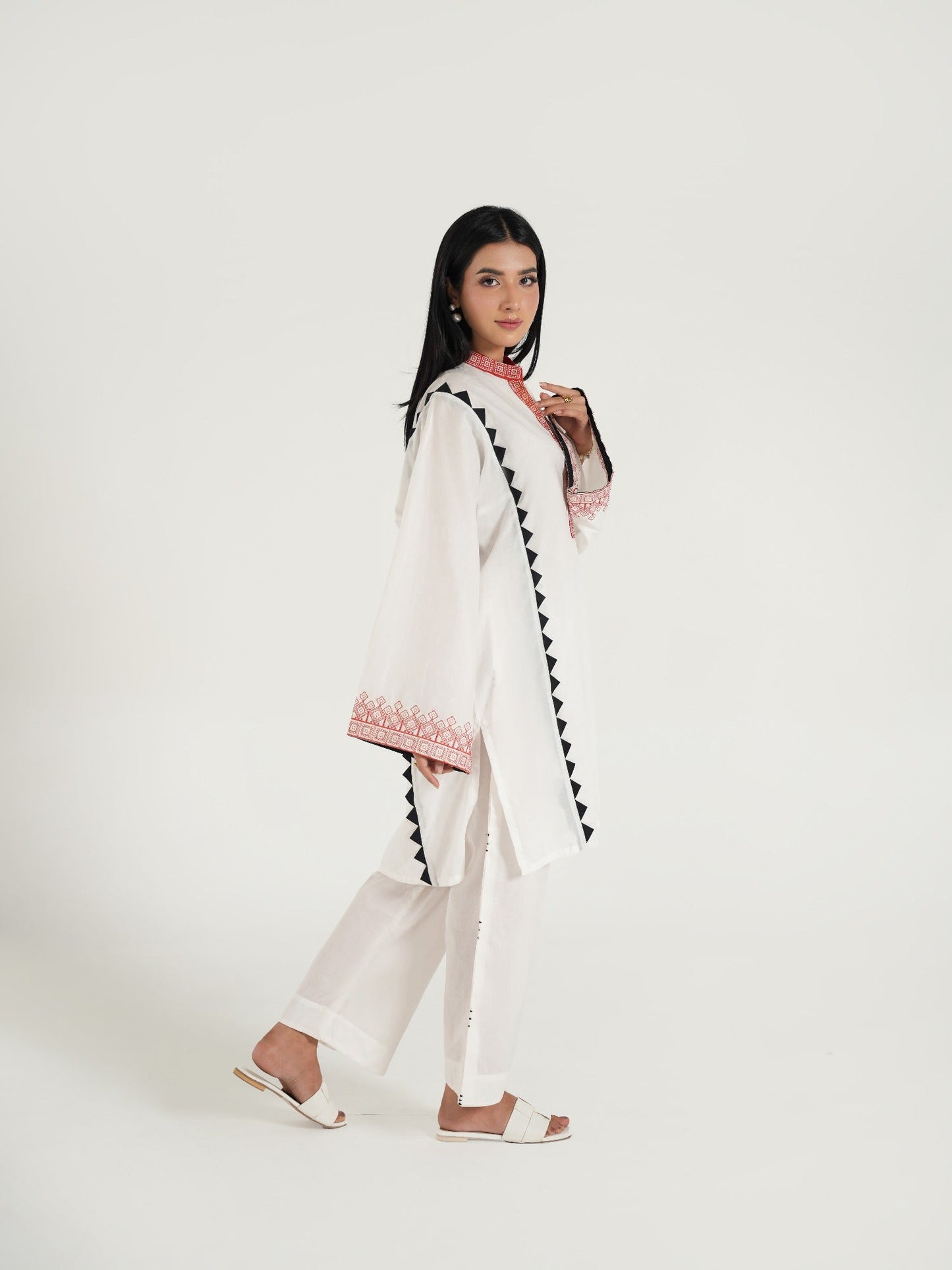 White-Arshman's Lawn Embroidered Stitched 2-Piece Suit-ARS-047 White Elegance