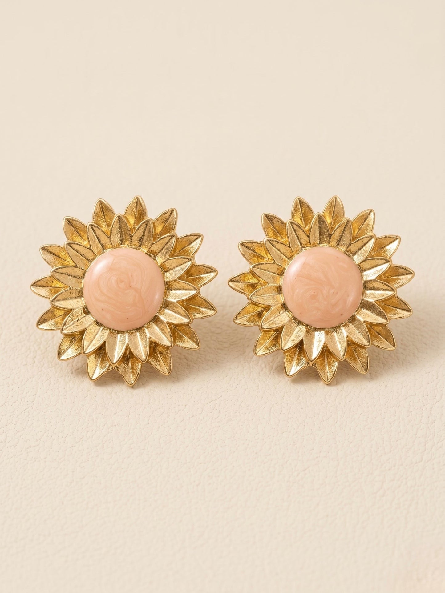 Gold Peach Orya Jewellery Flower Stud Earrings-Peach E60
