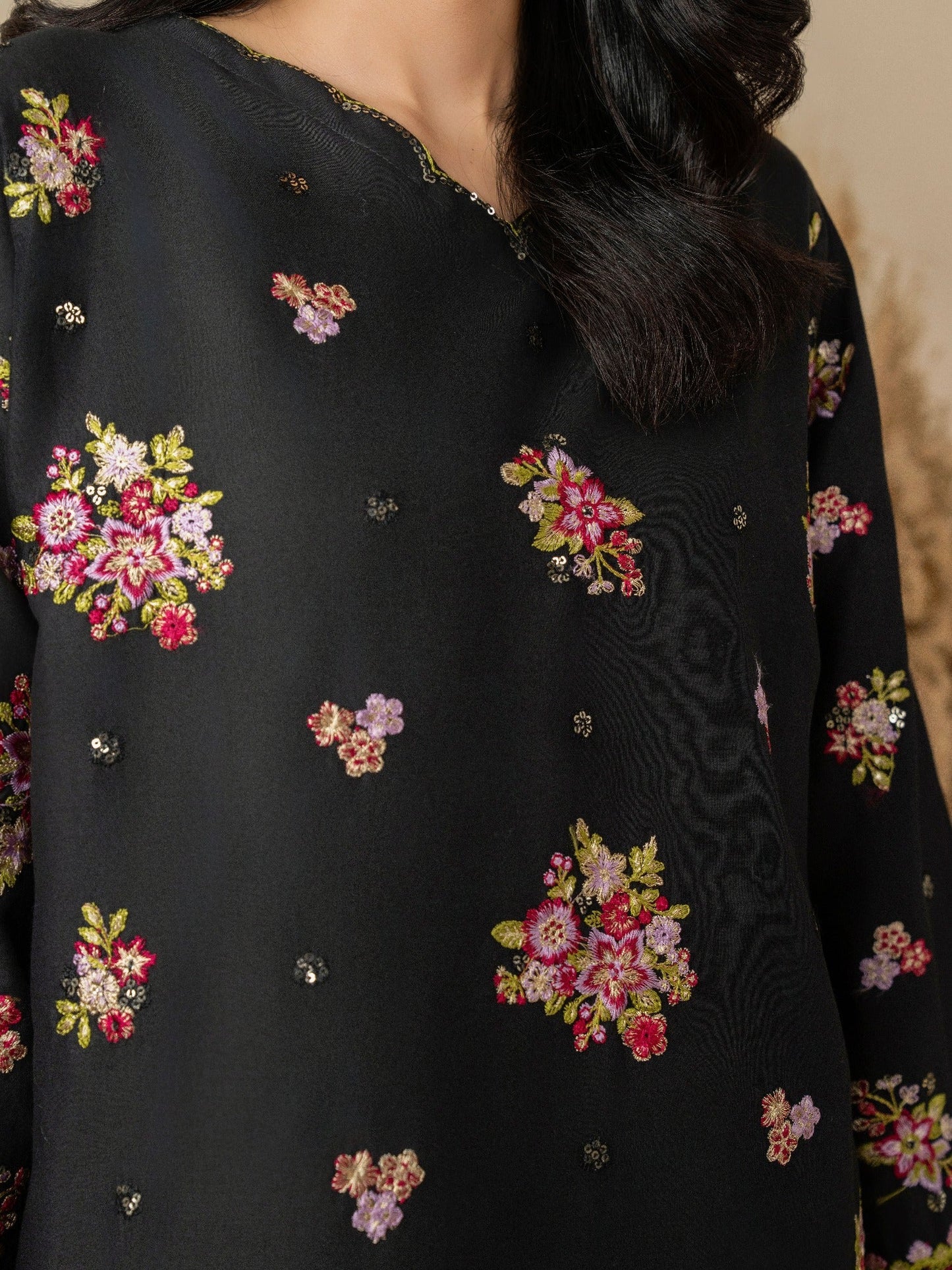 Black Stylish Collection Mahani Lawn Embroidered Stitched 3-Piece Suit-Dilbar