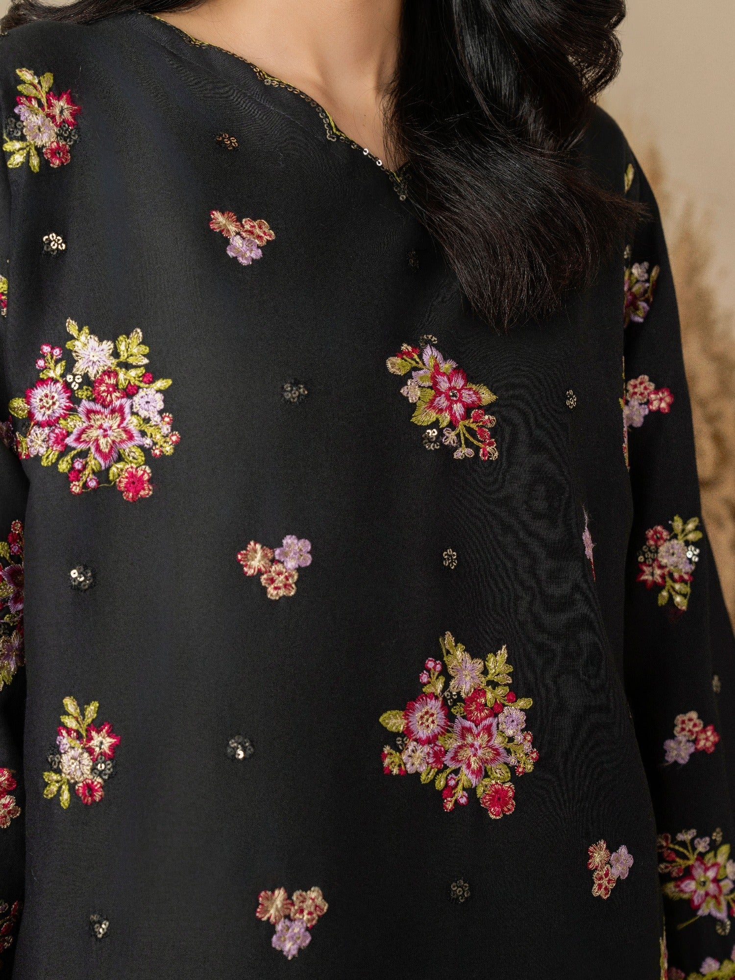 Black Stylish Collection Mahani Lawn Embroidered Stitched 3-Piece Suit-Dilbar
