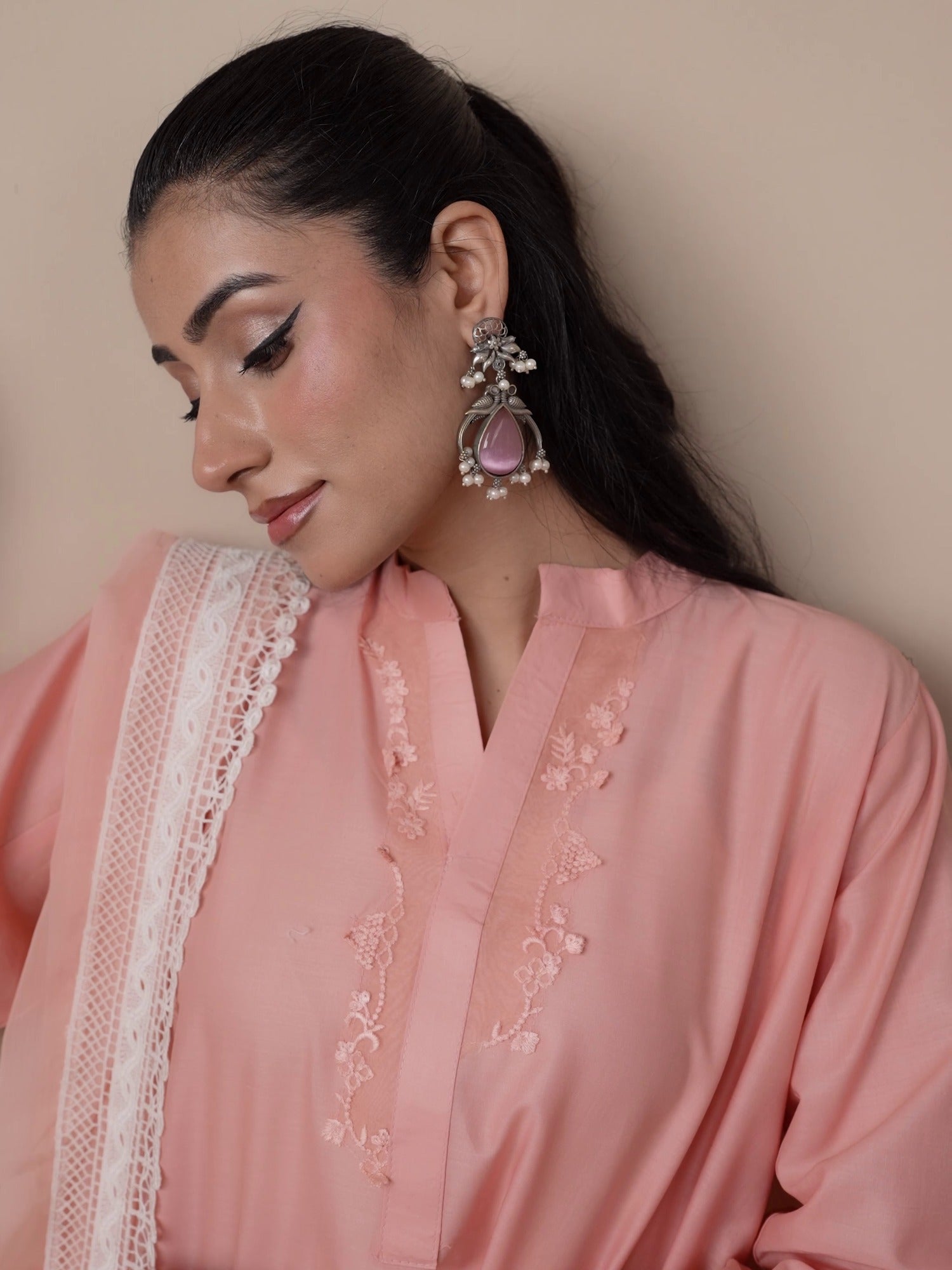 Pink Stylish Collection Mahani Lawn Embroidered Stitched 3-Piece Suit-Vaneeza