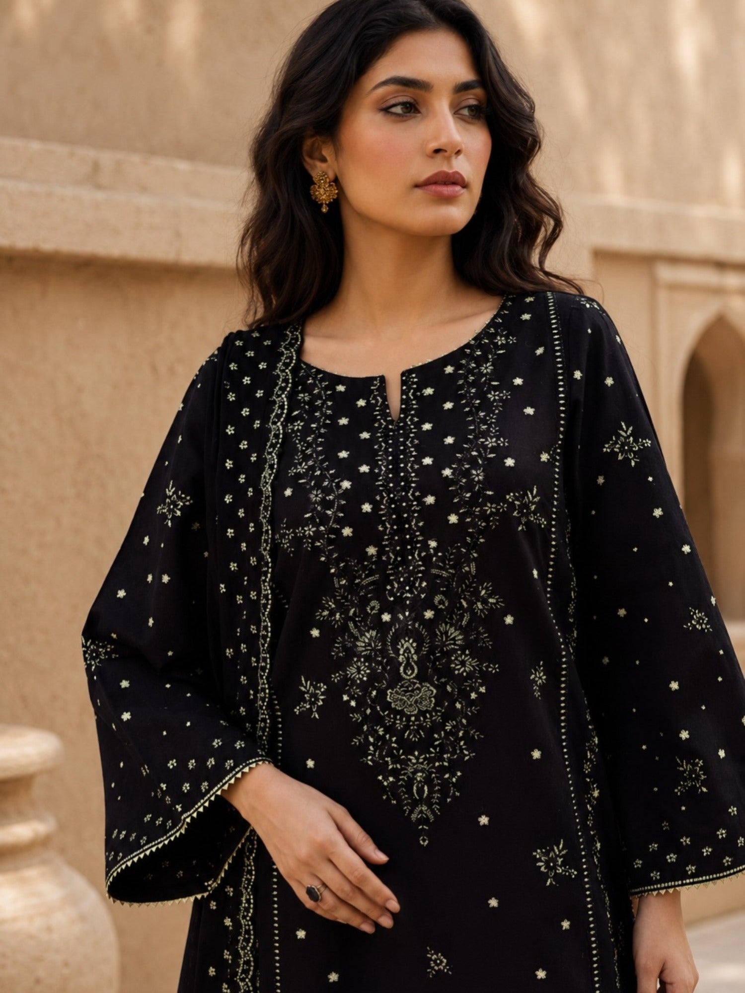 Black Stylish Collection Mahani Lawn Embroidered Stitched 3-Piece Suit-Mannat