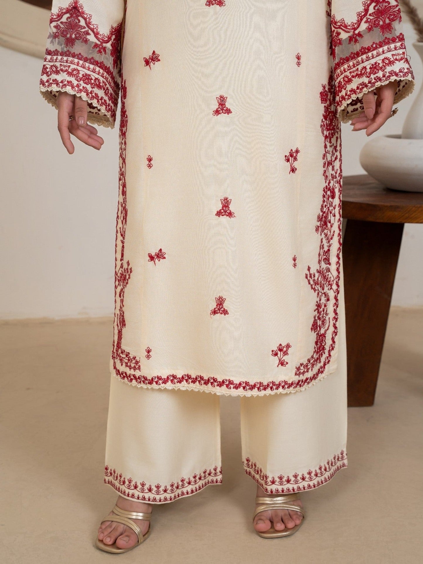 Cream Stylish Collection Mahani Lawn Embroidered Stitched 3-Piece Suit-Lavella