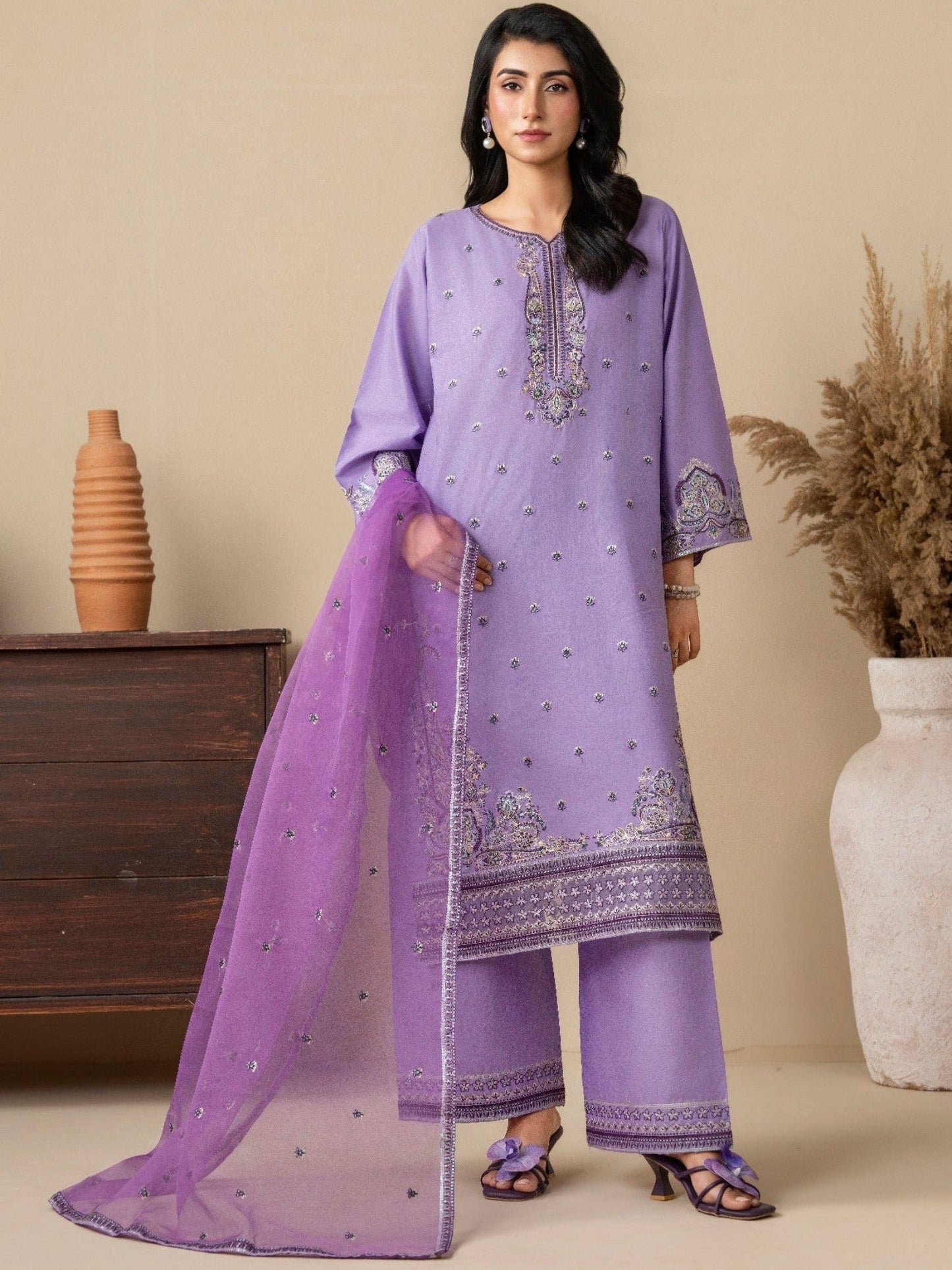 Lilac Stylish Collection Mahani Lawn Embroidered Stitched 3-Piece Suit-Lavender