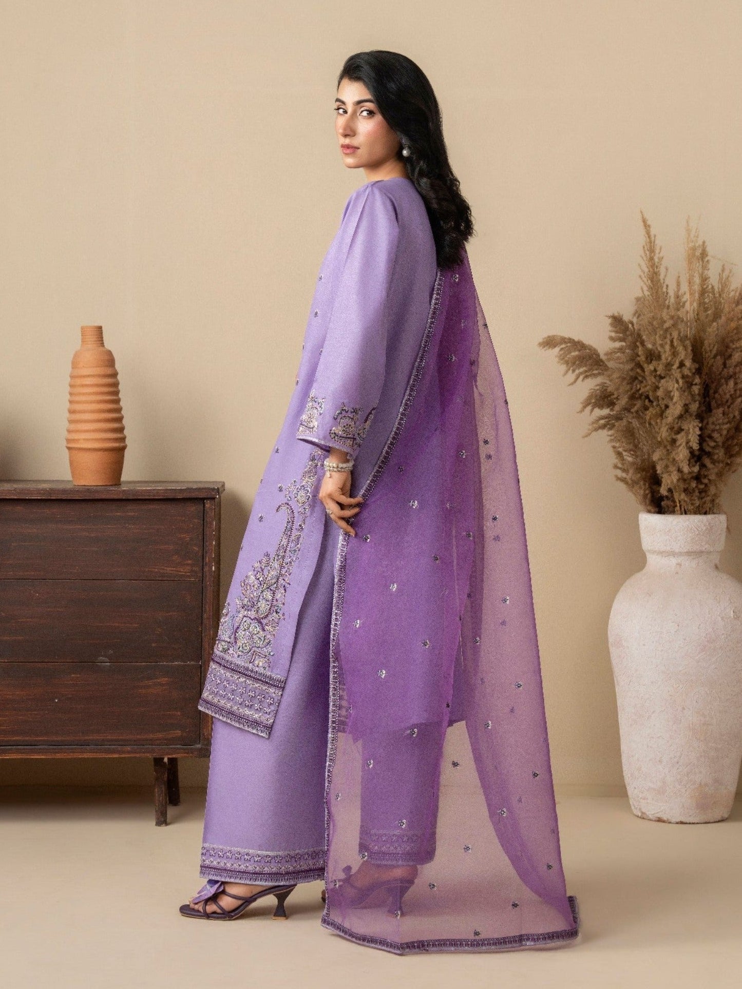 Lilac Stylish Collection Mahani Lawn Embroidered Stitched 3-Piece Suit-Lavender