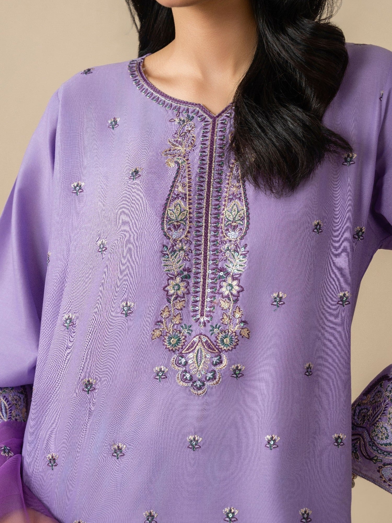 Lilac Stylish Collection Mahani Lawn Embroidered Stitched 3-Piece Suit-Lavender