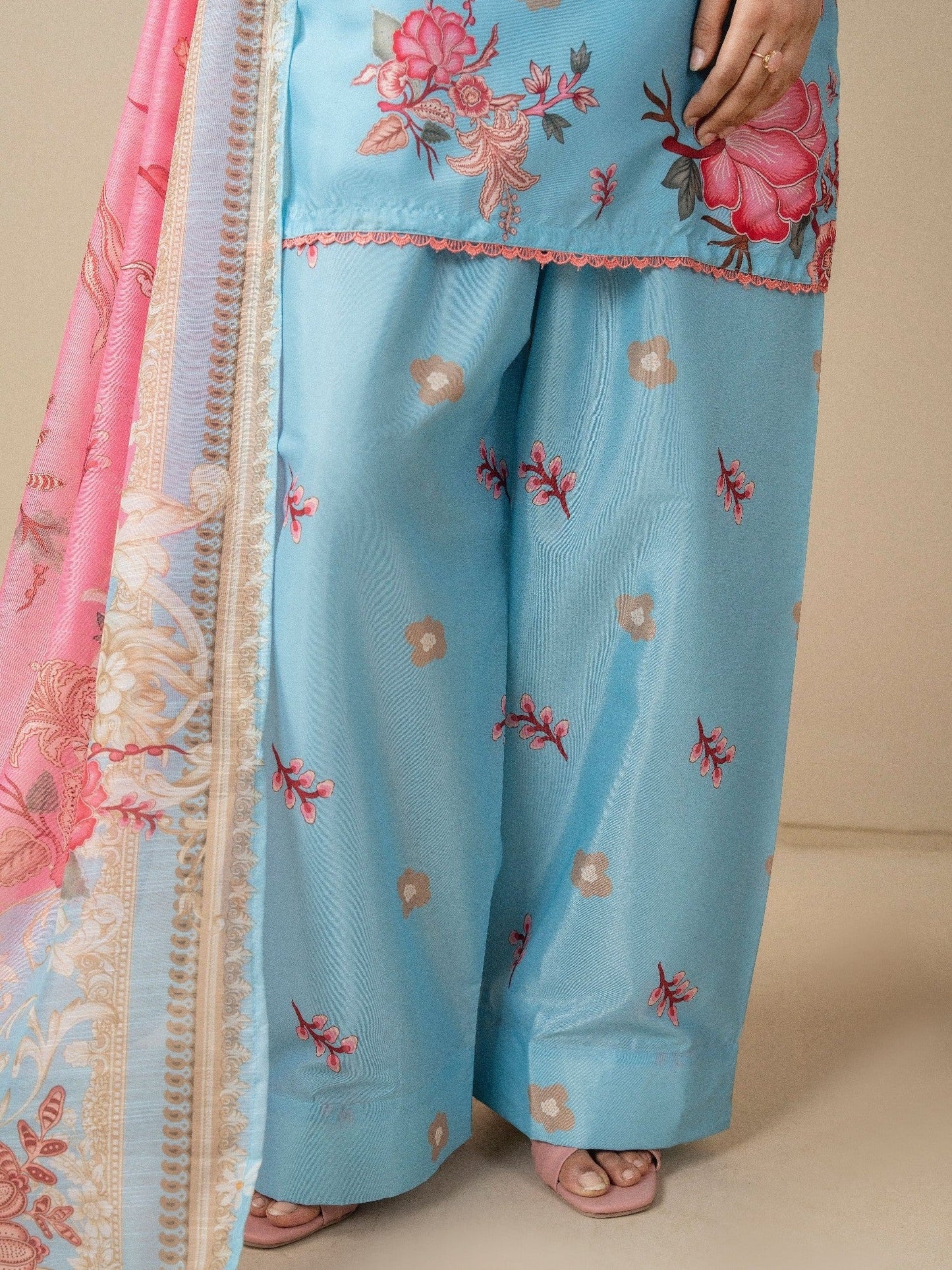 Blue Stylish Collection Vesper Lawn Printed Stitched 3-Piece Suit-Bareen