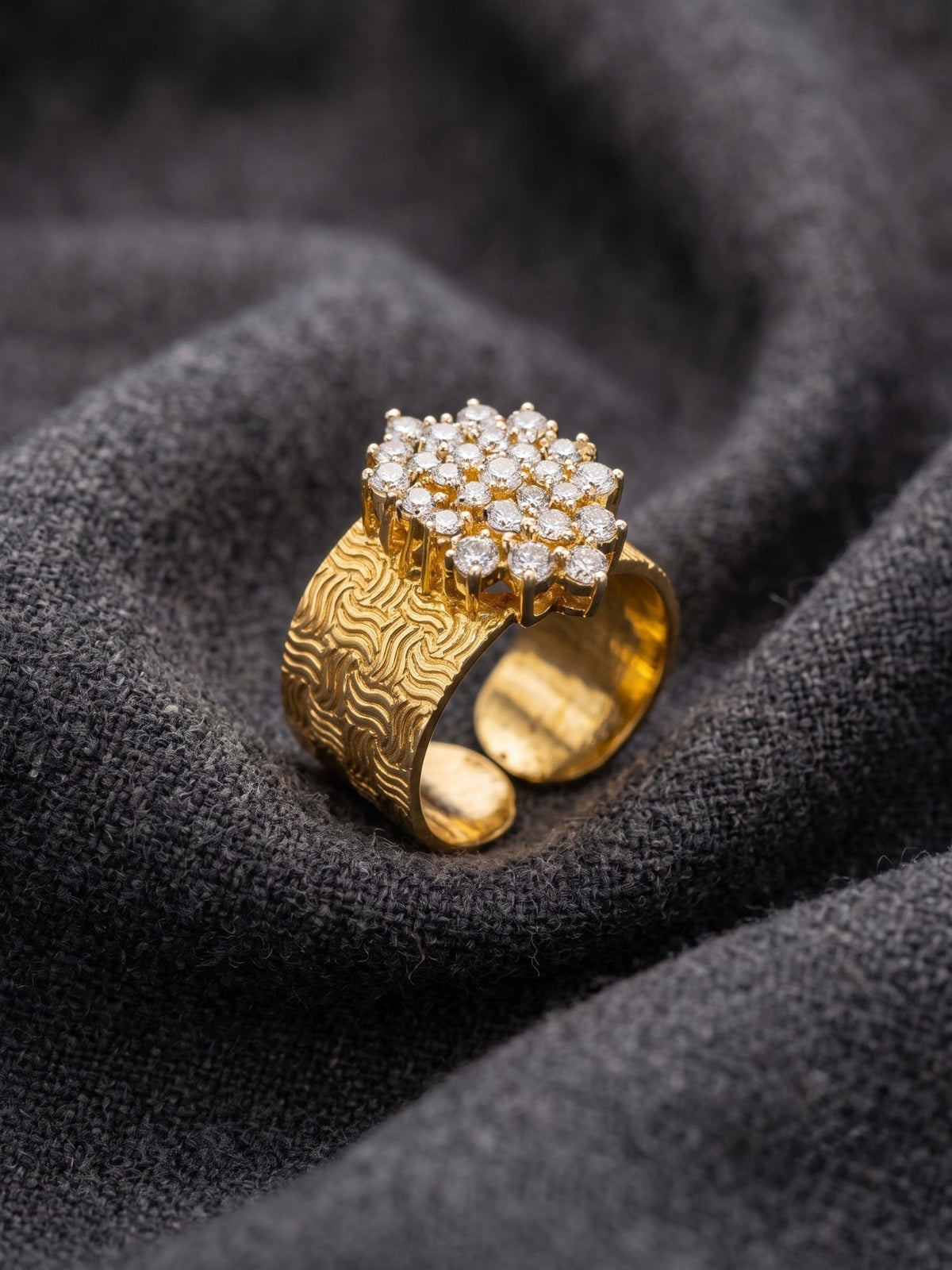Orya Jewellery Gold Adjustable Ring-Zircon White R32