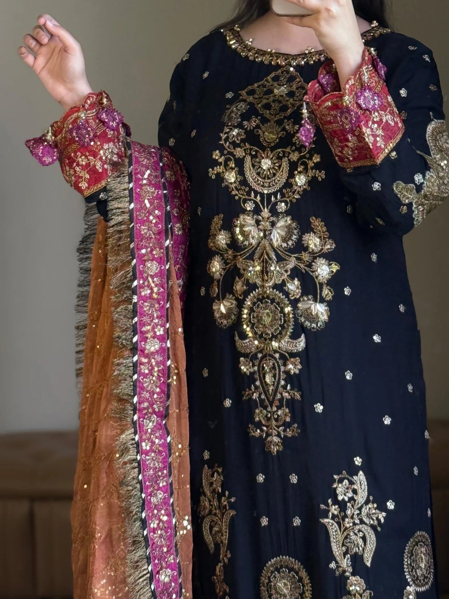 Black Sara Jahan Chiffon Embroidered Stitched 4-Piece Suit-SJ-1019