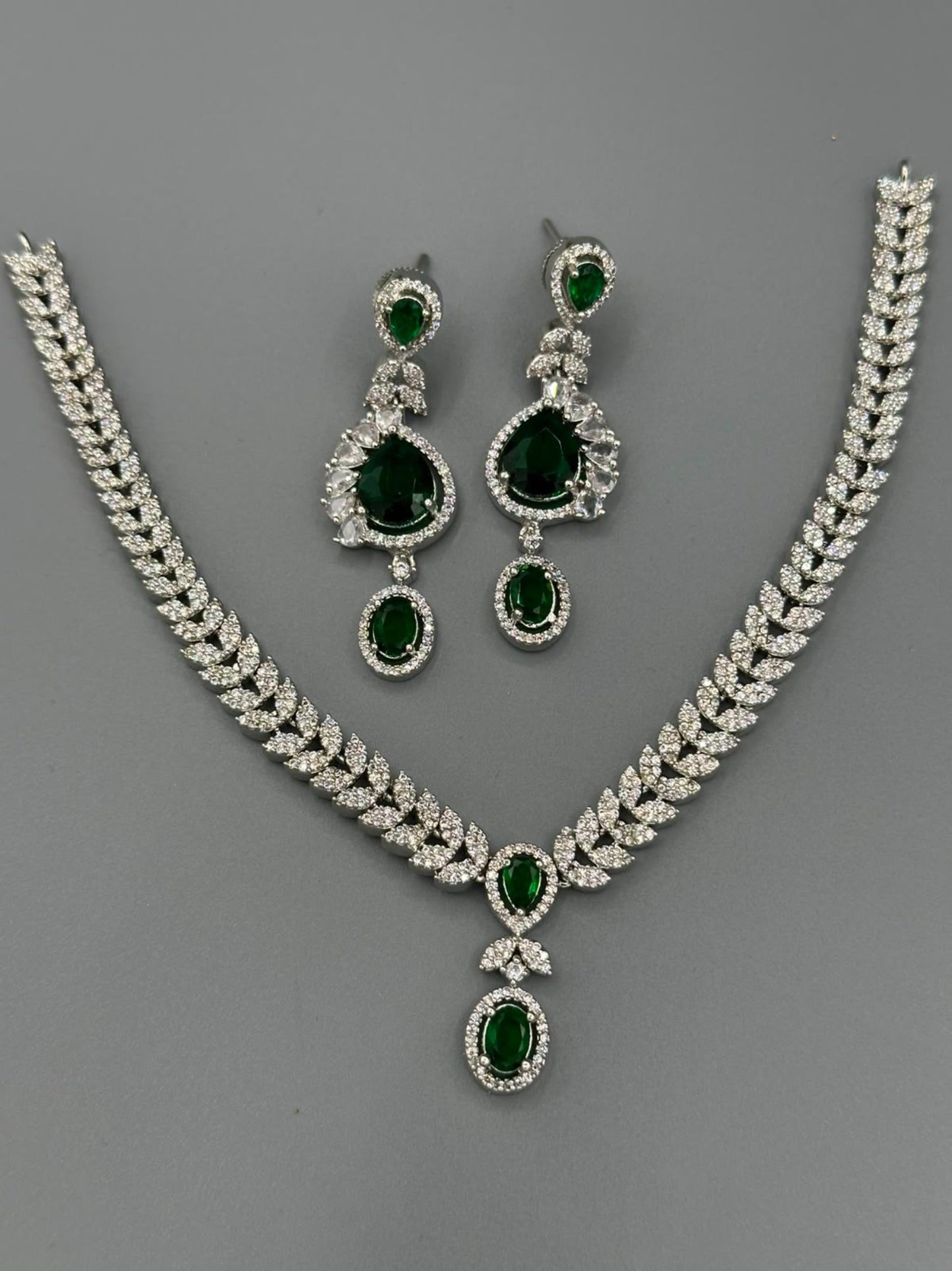 H&A Jewellery One Carat Silver Rhodium Plated Jewellery Set 