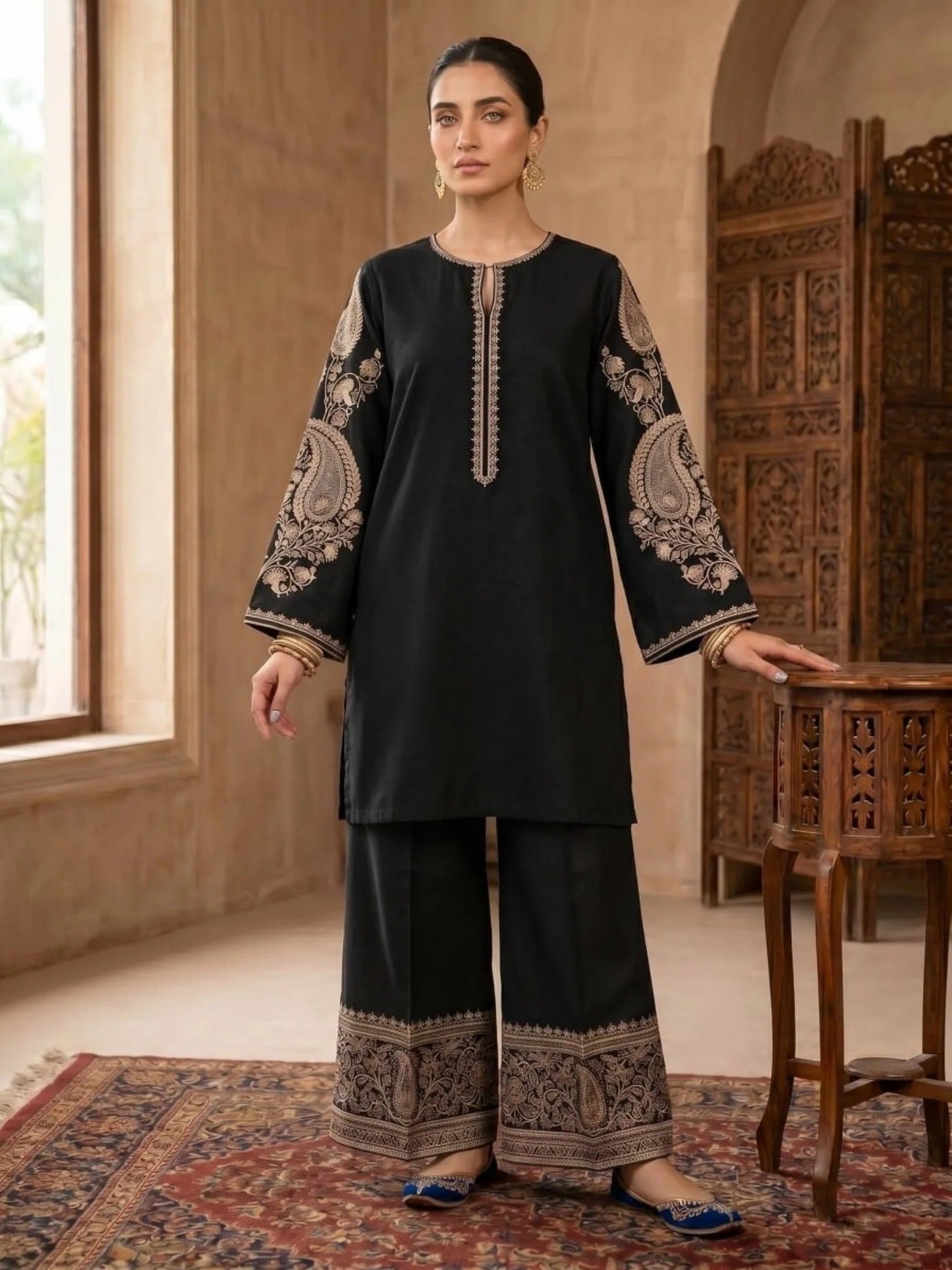 Black-Dua's Boutique Lawn Embroidered Stitched 3-Piece Suit-Ayra Noir
