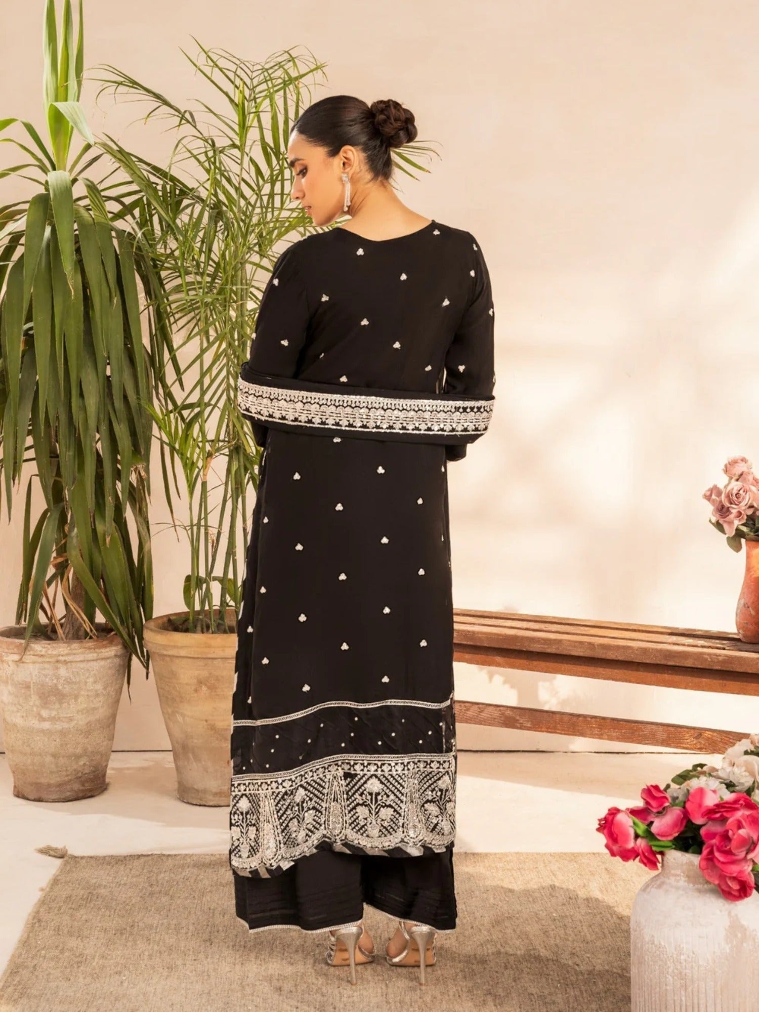 Black Sara Jahan Georgette Chiffon Embroidered Stitched 3-Piece Suit-Komal