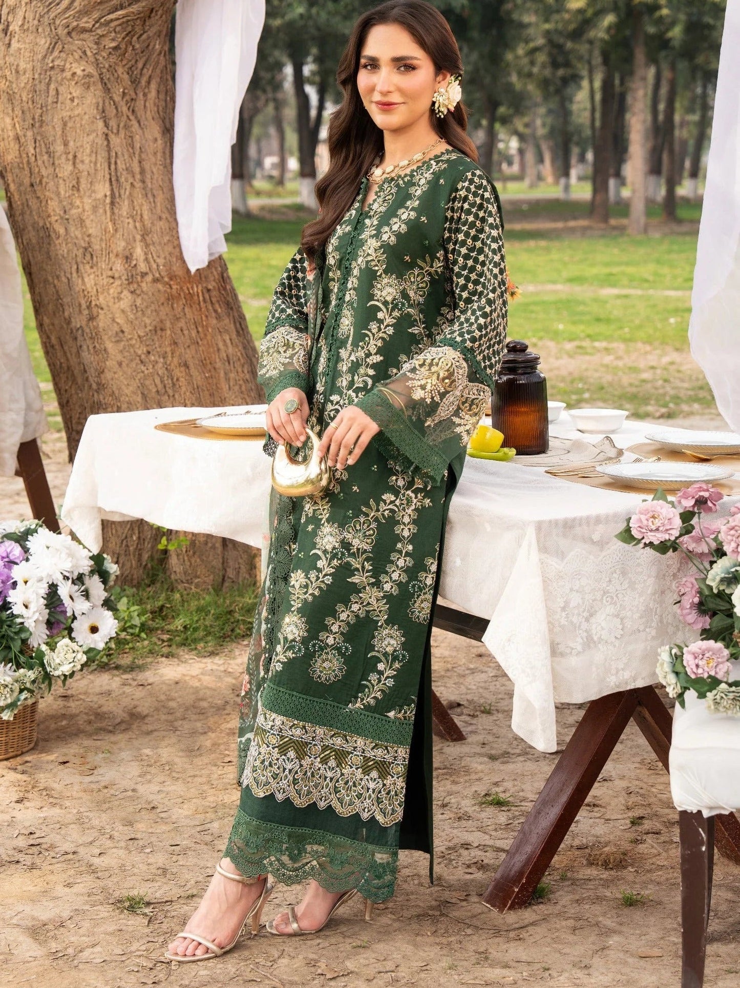 Green-Chandan Nagri Lawn Embroidered Stitched 3-Piece Suit-Florence