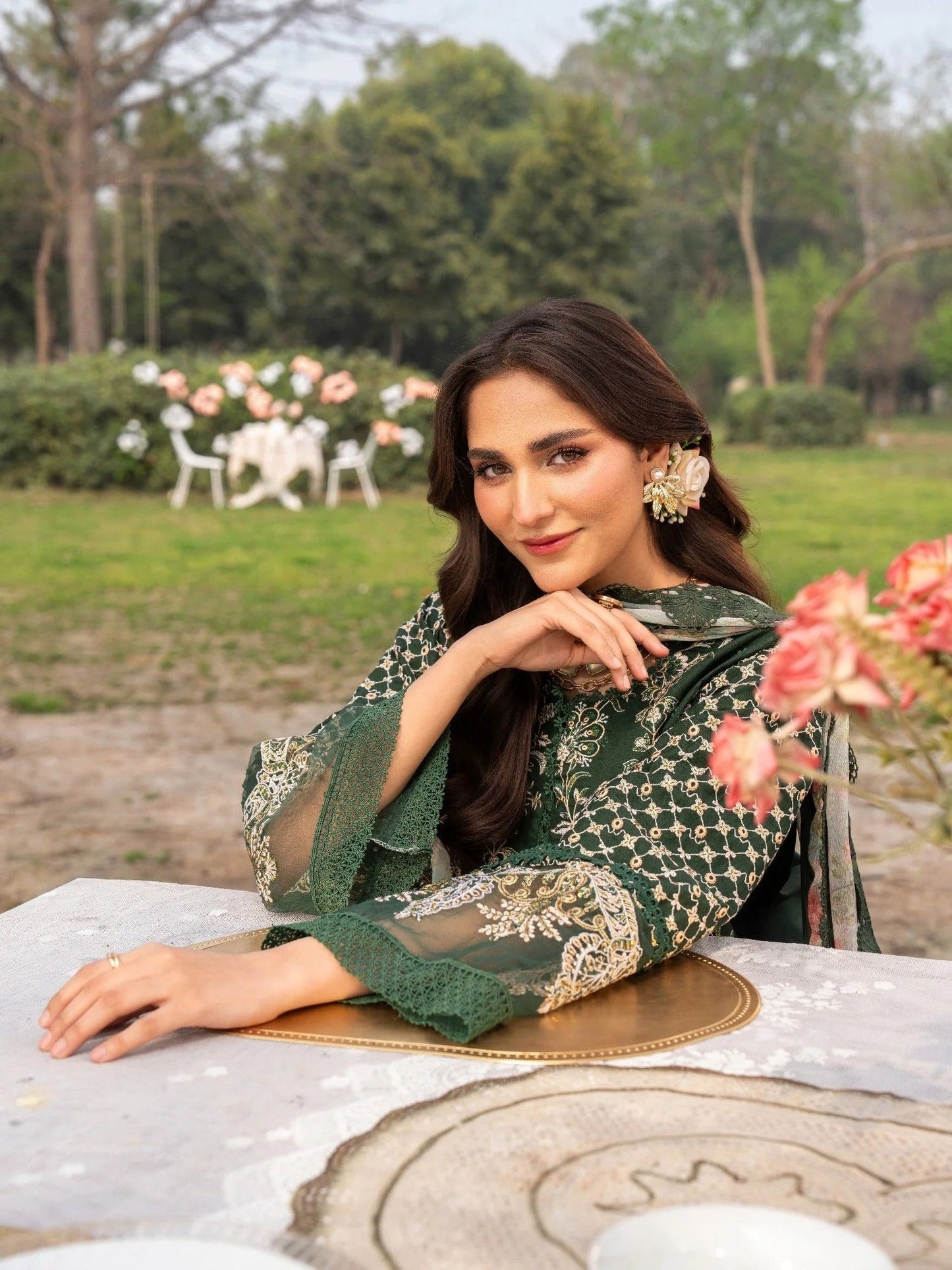 Green-Chandan Nagri Lawn Embroidered Stitched 3-Piece Suit-Florence