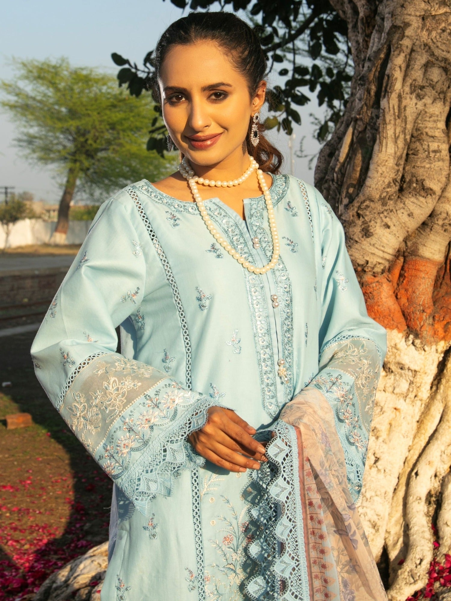 Blue-Chandan Nagri Lawn Embroidered Stitched 3-Piece Suit-Rimna