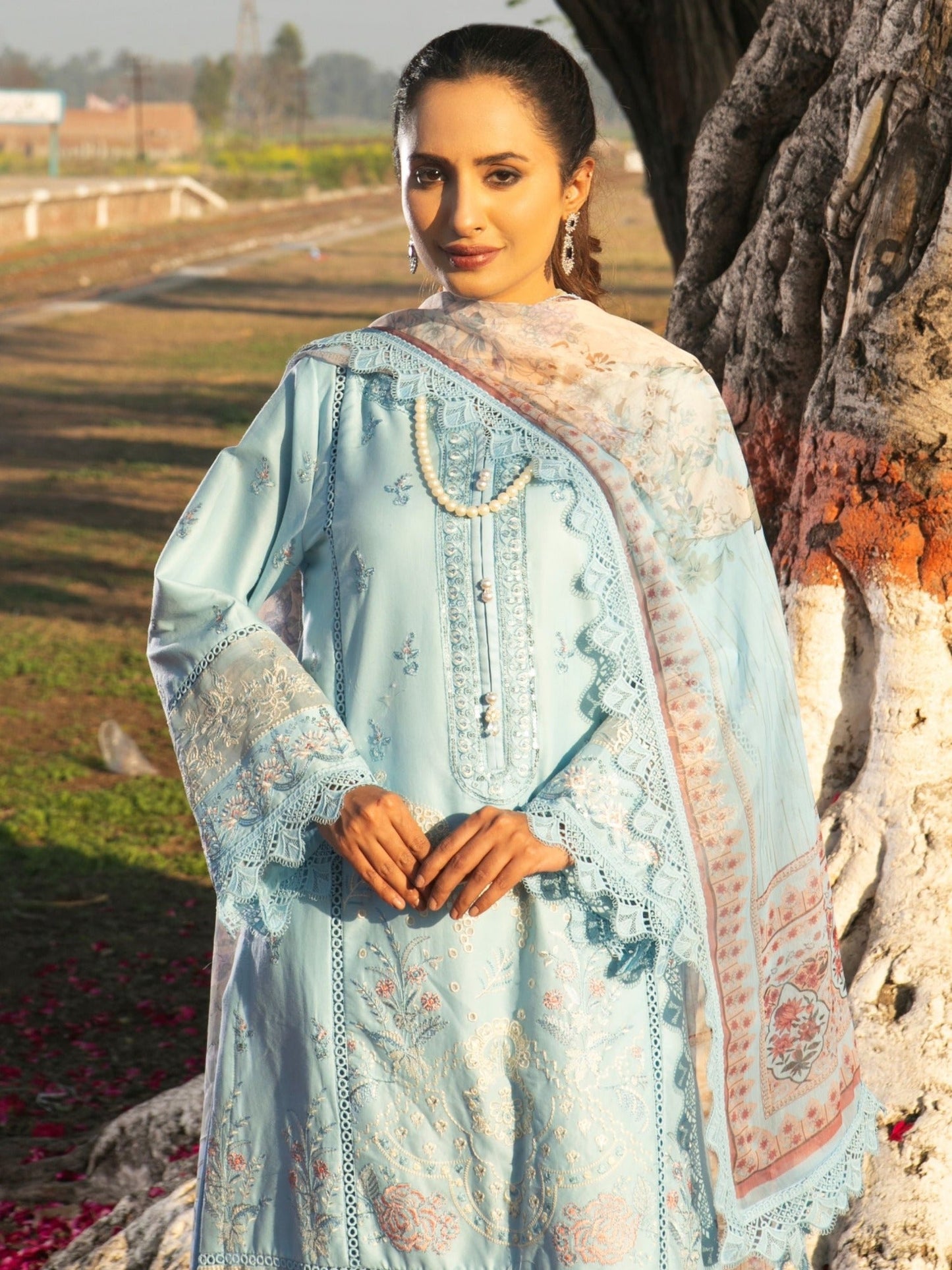 Blue-Chandan Nagri Lawn Embroidered Stitched 3-Piece Suit-Rimna