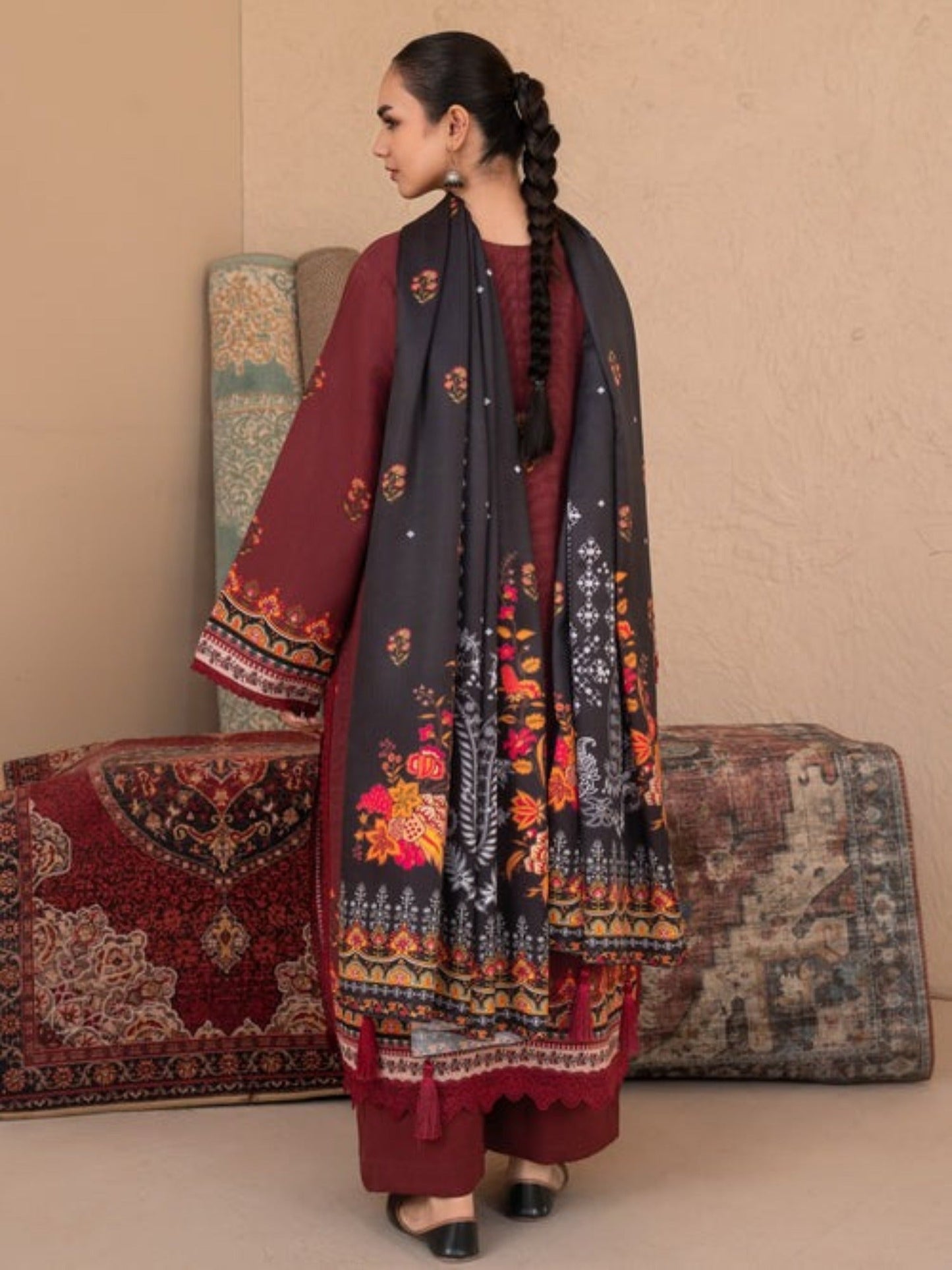 Maroon-Chandan Nagri Khaddar Embroidered Stitched 3-Piece Suit-Zariya