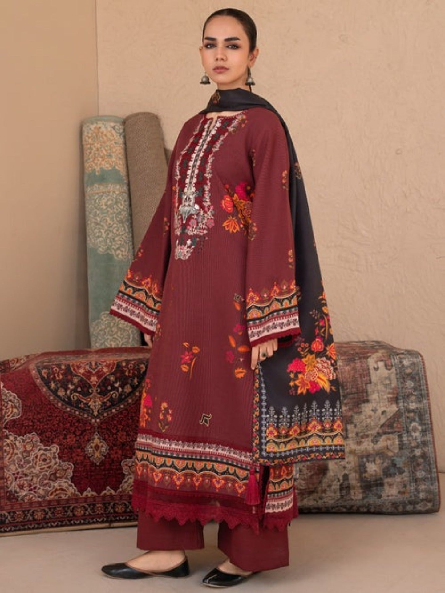 Maroon-Chandan Nagri Khaddar Embroidered Stitched 3-Piece Suit-Zariya