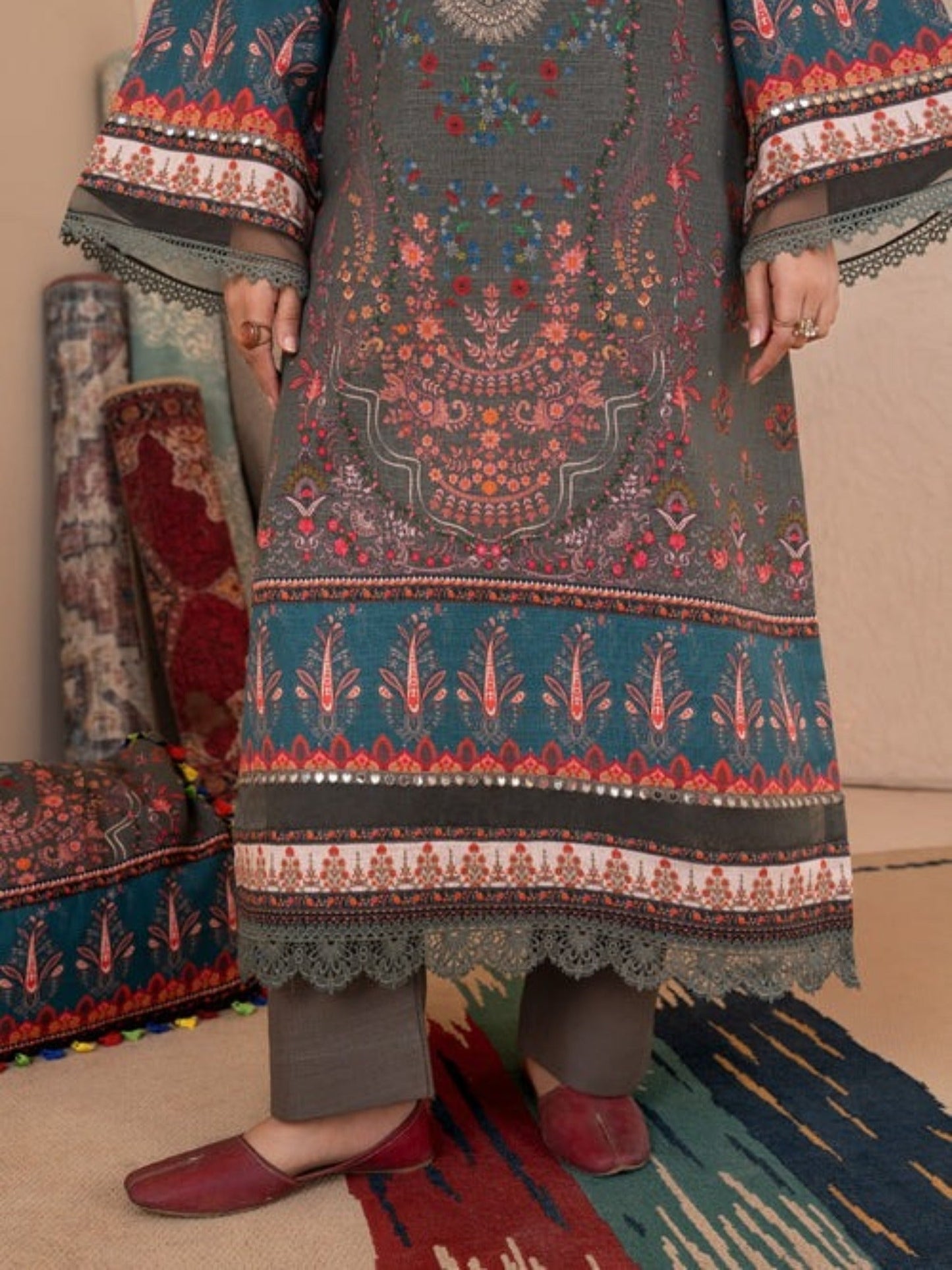 Green-Chandan Nagri Khaddar Embroidered Stitched 3-Piece Suit-Roohi