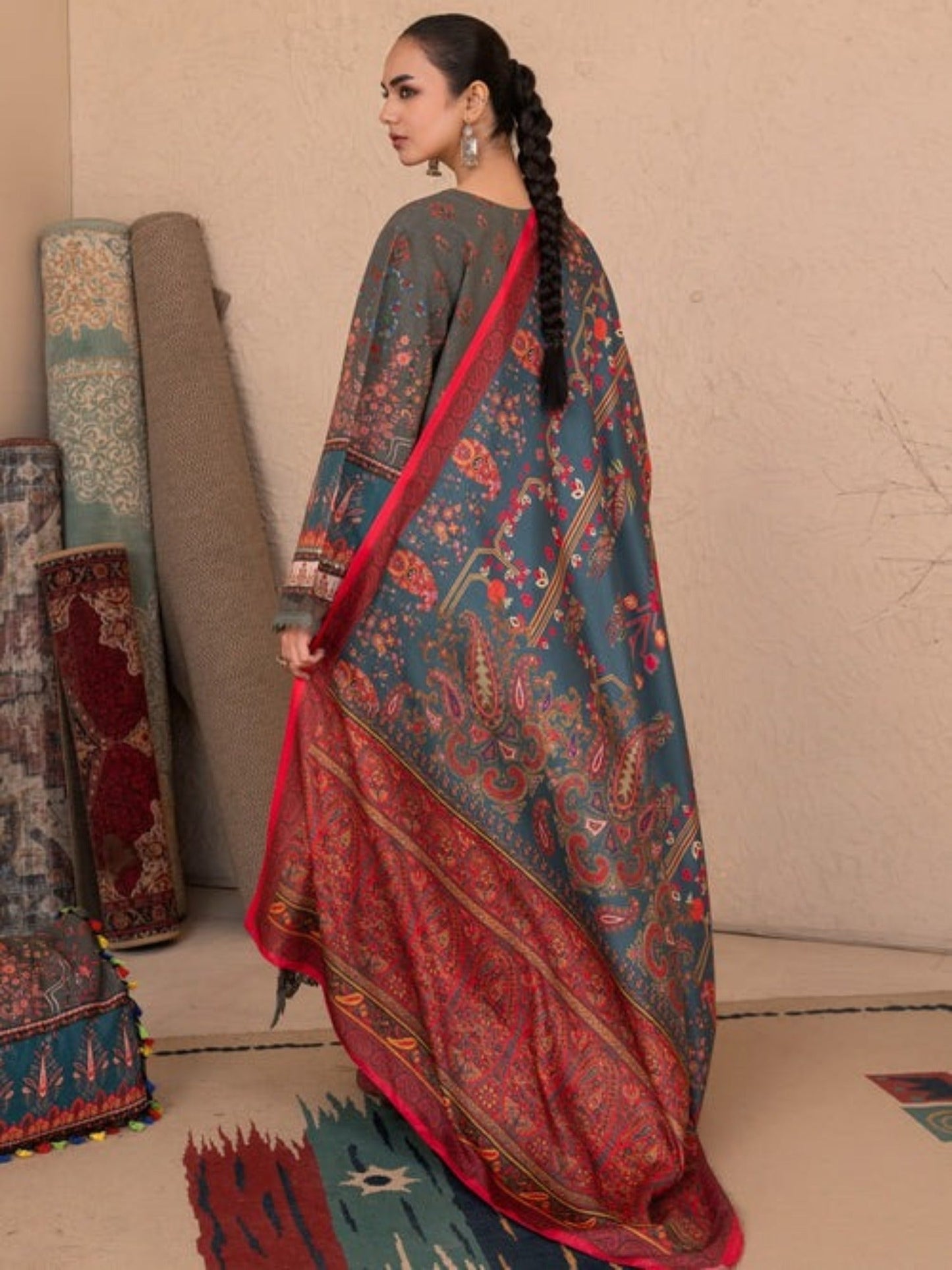 Green-Chandan Nagri Khaddar Embroidered Stitched 3-Piece Suit-Roohi