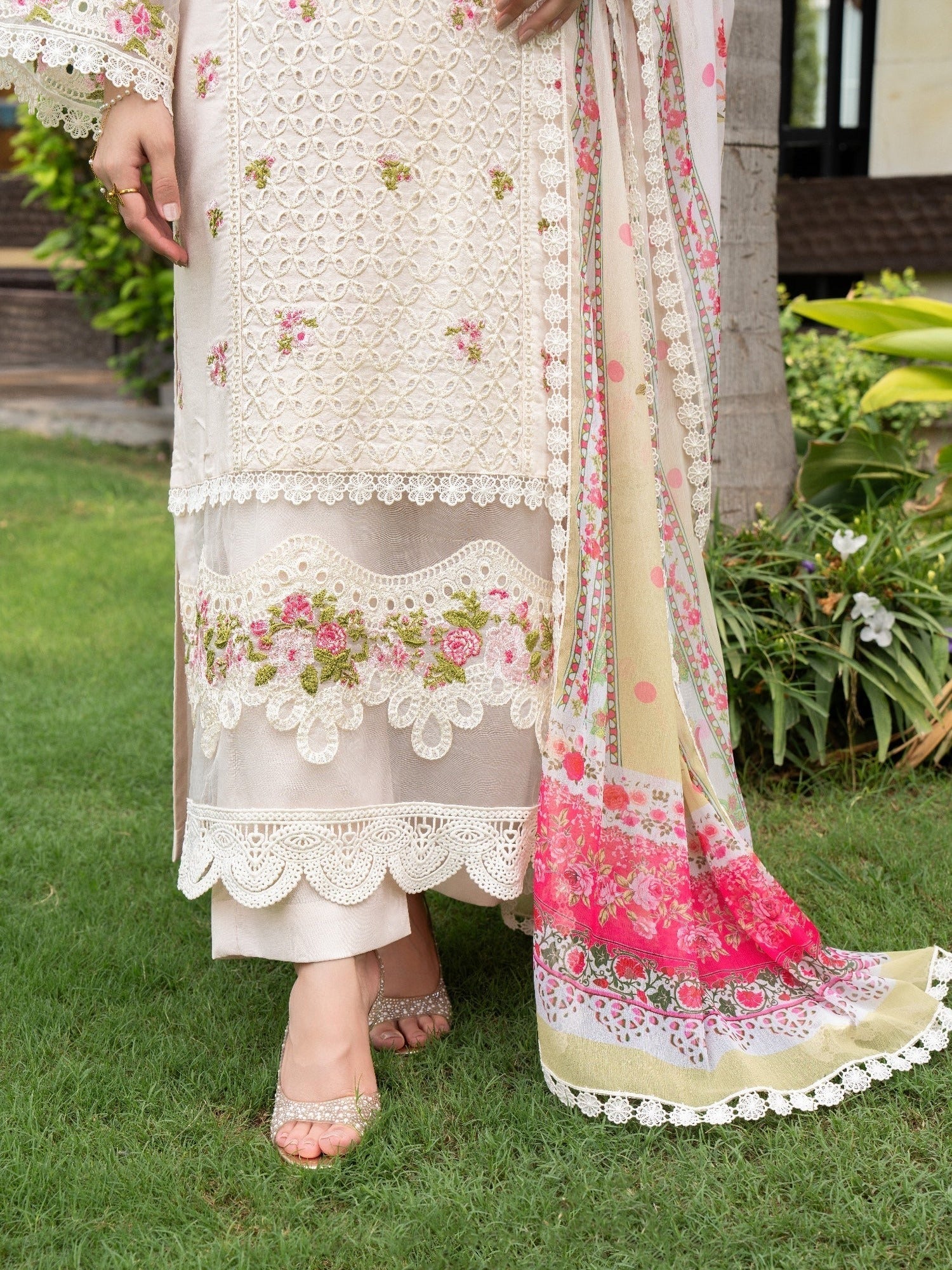 White Chandan Nagri Lawn Cotton Embroidered Stitched 3-Piece Suit-Floral Jade