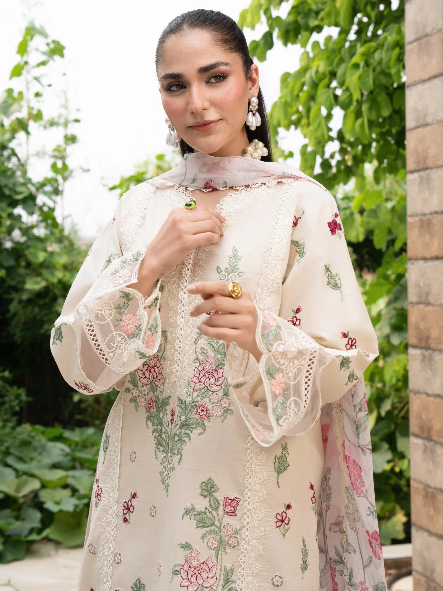 Cream-Chandan Nagri Lawn Cotton Embroidered Stitched 3-Piece Suit-Mirae Noor