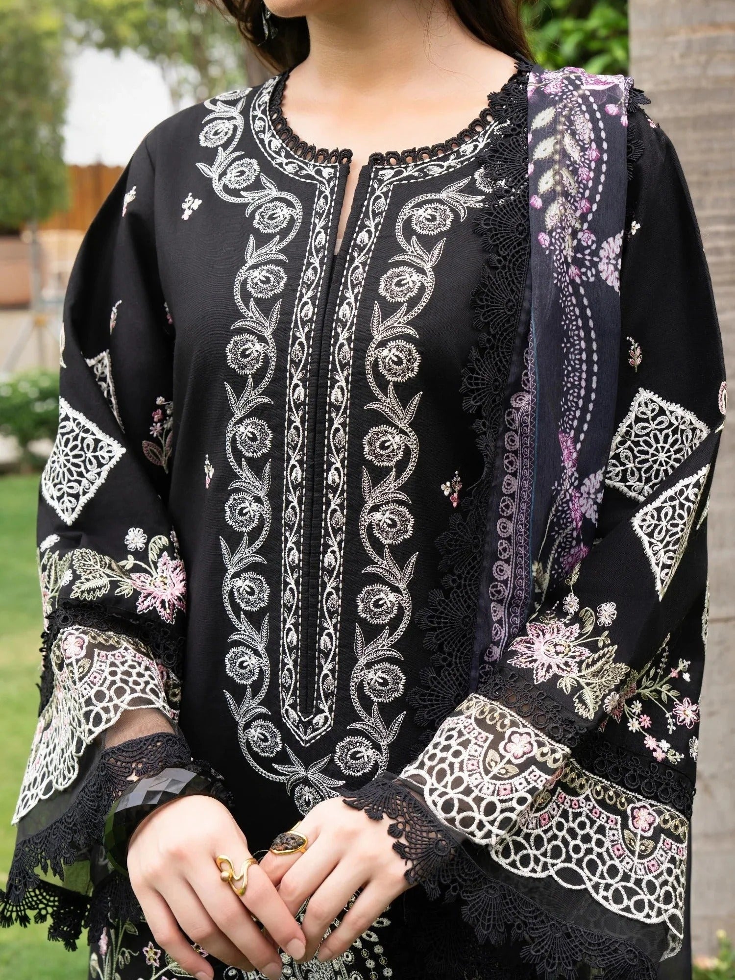 Black-Chandan Nagri Lawn Cotton Embroidered Stitched 3-Piece Suit-Zara Mist 