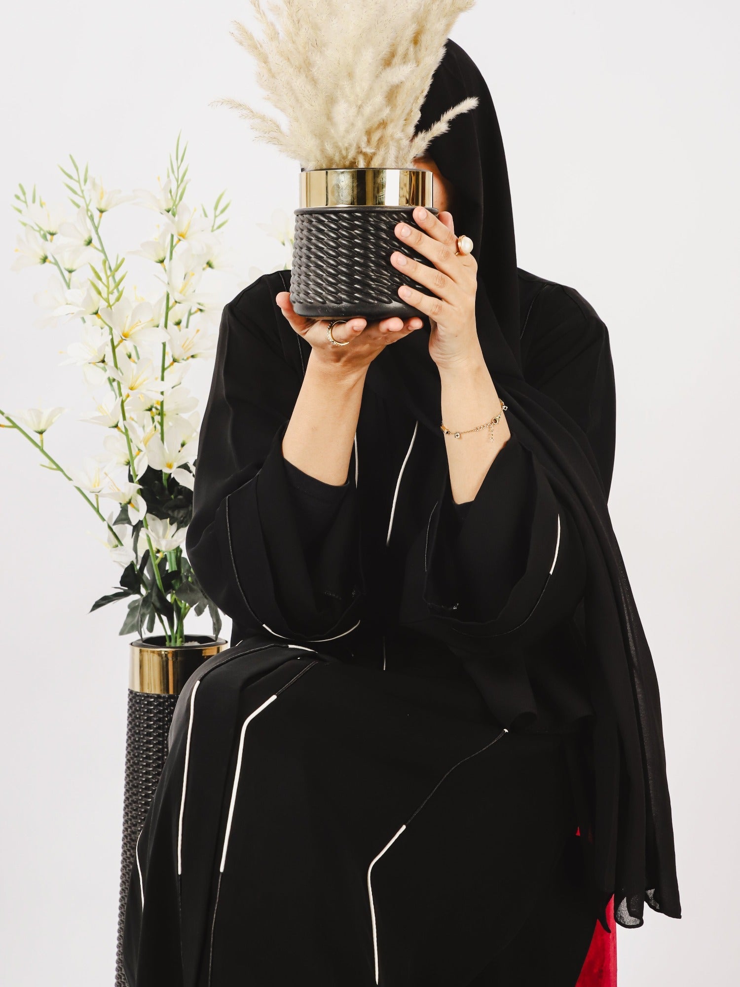 Black-Nourah Nida Abaya-Yara