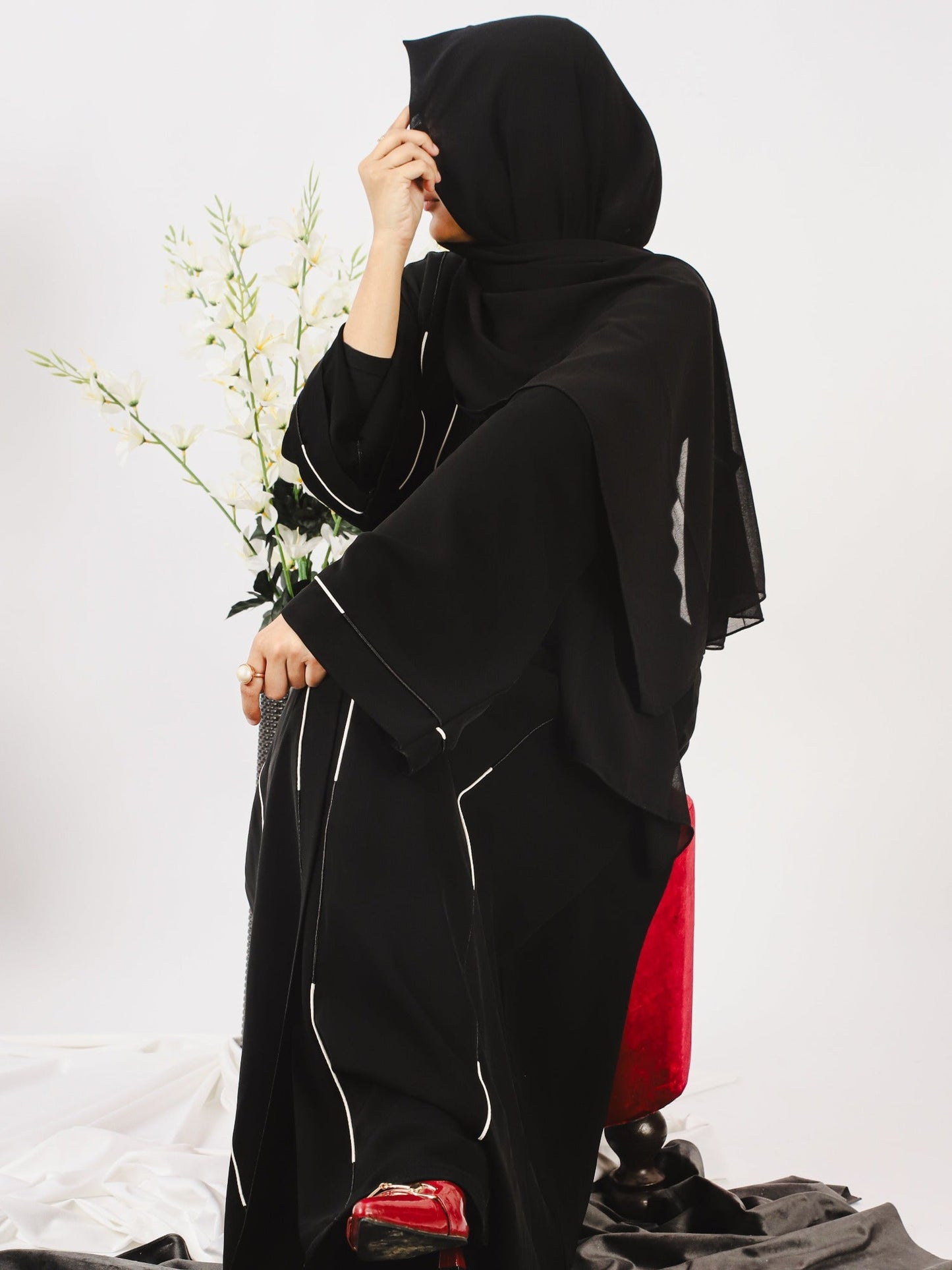 Black-Nourah Nida Abaya-Yara