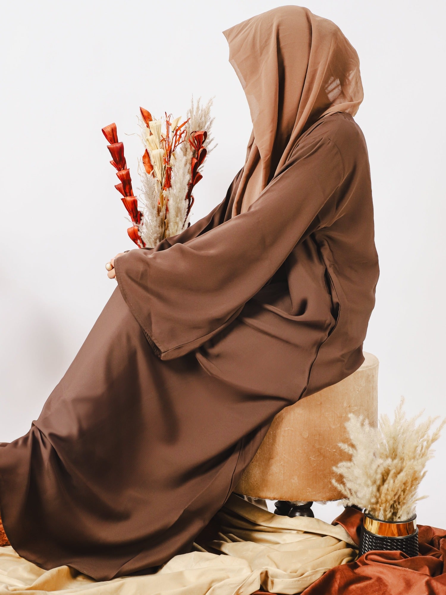 Brown-Nourah Nida Abaya-Mahak