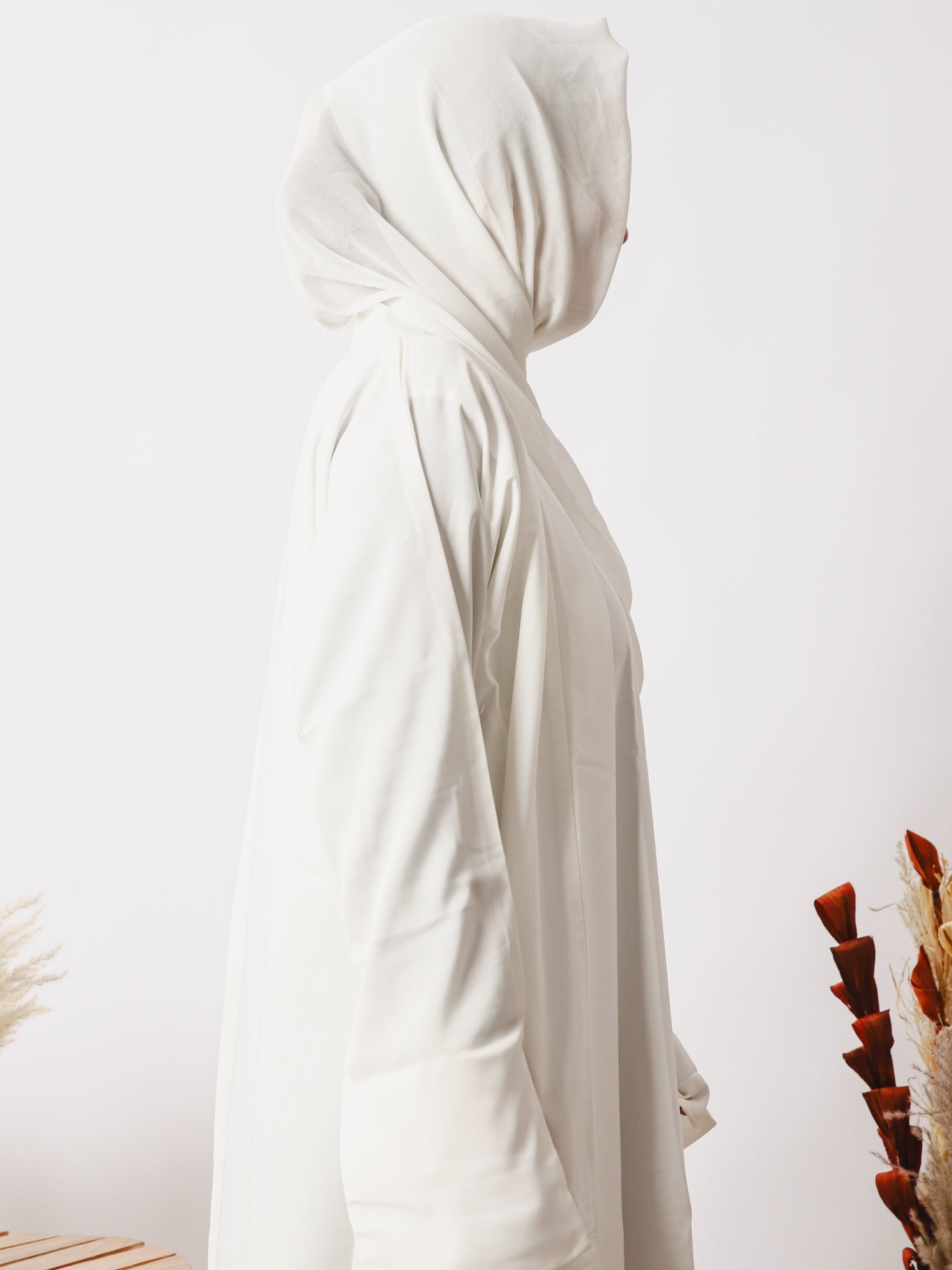 White-Nourah Korean Nida Abaya-Noor