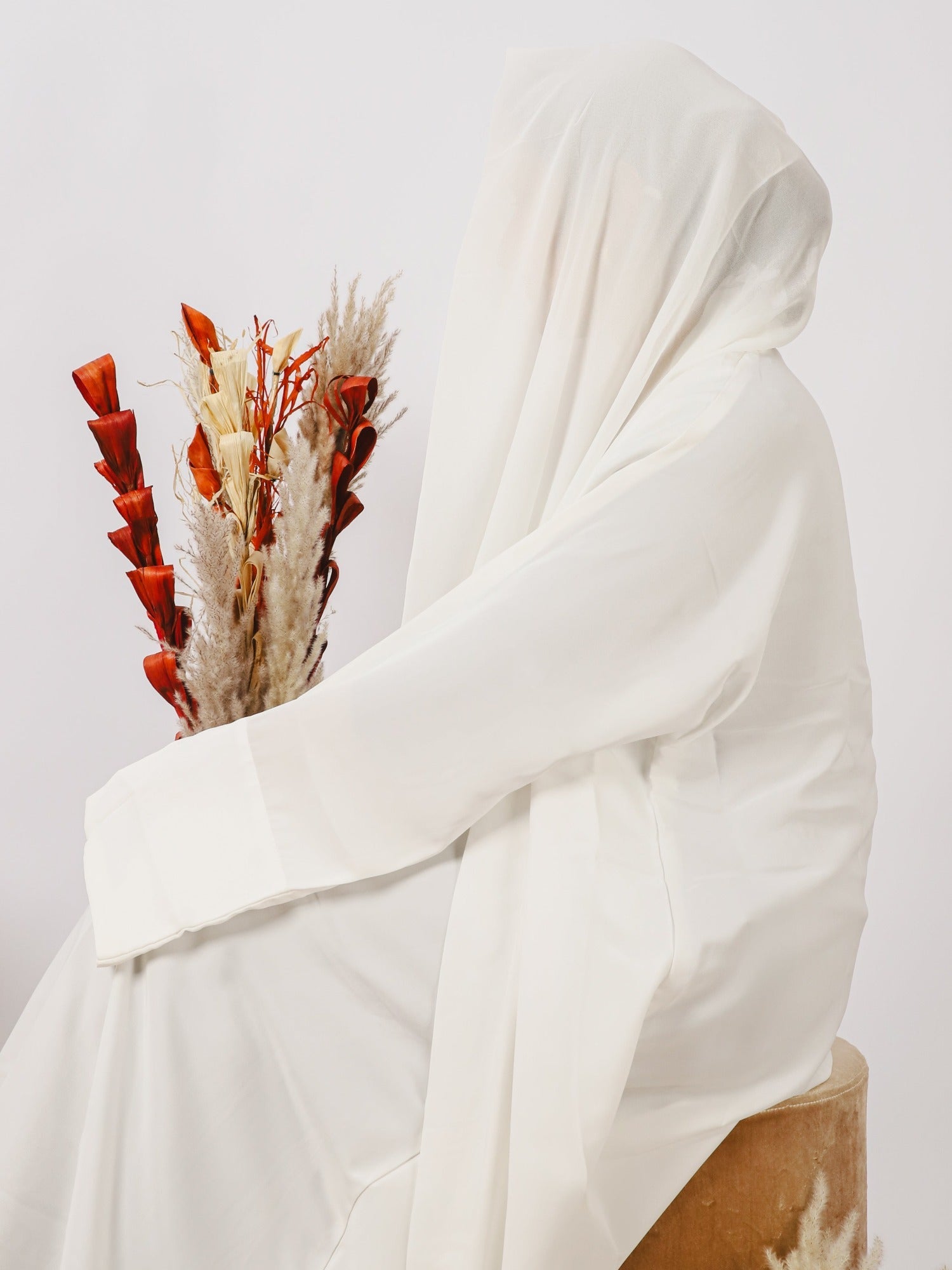 White-Nourah Korean Nida Abaya-Noor