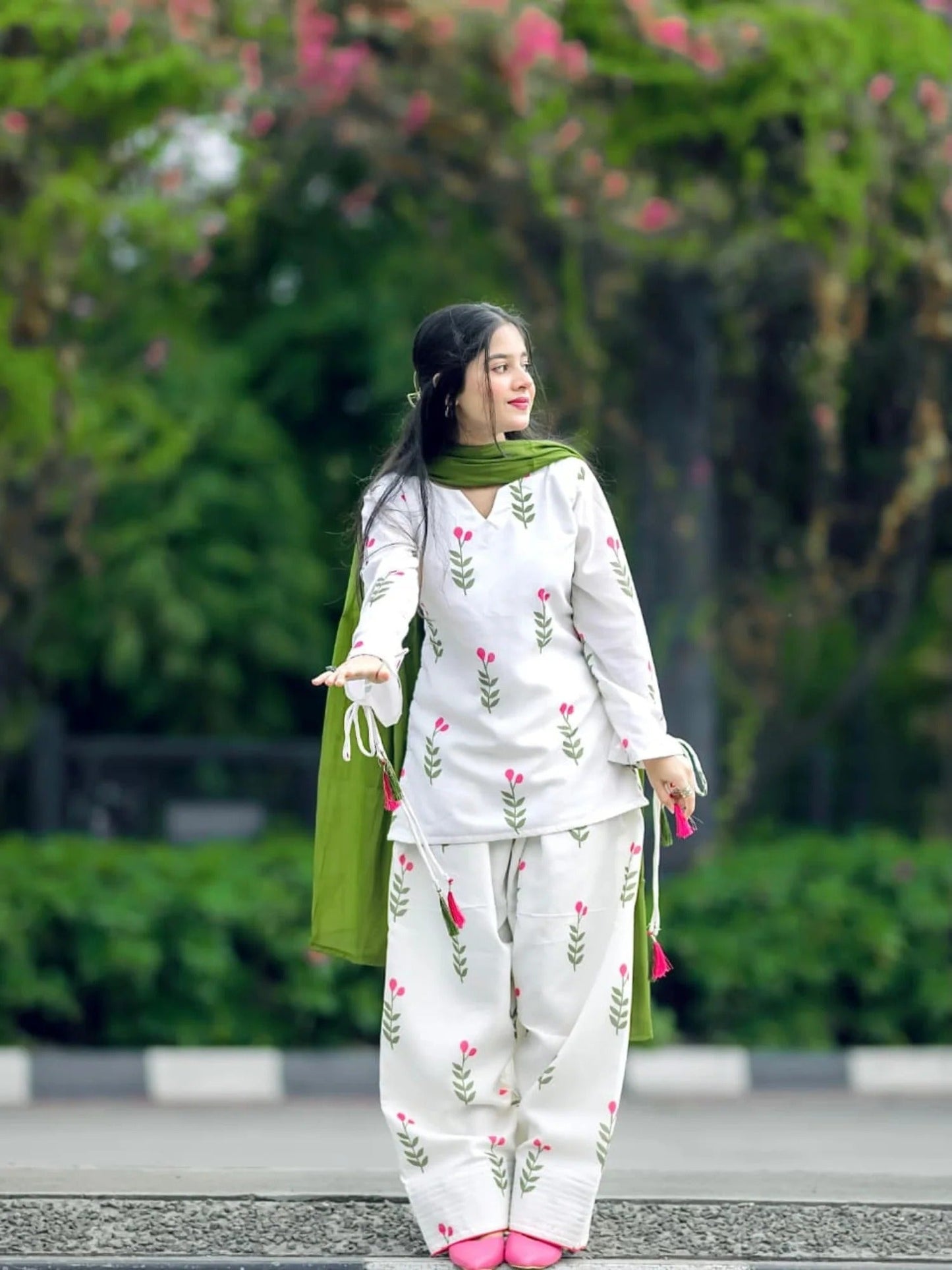 White-Tehzeeb Libas Linen Embroidered Stitched 3-Piece Suit-Aroosh