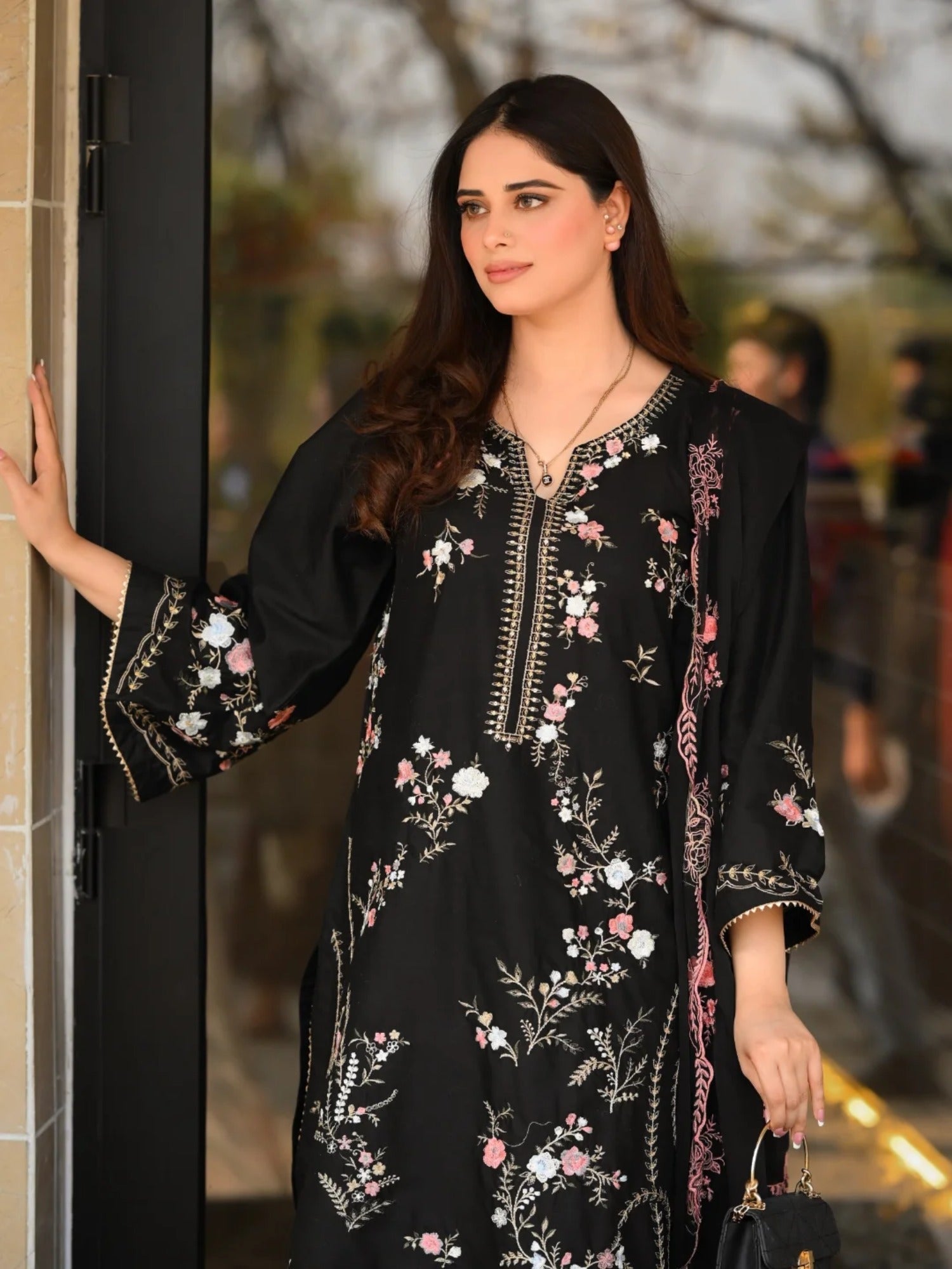 Black Tehzeeb Libas Lawn Embroidered Stitched 3-Piece Suit-Hania