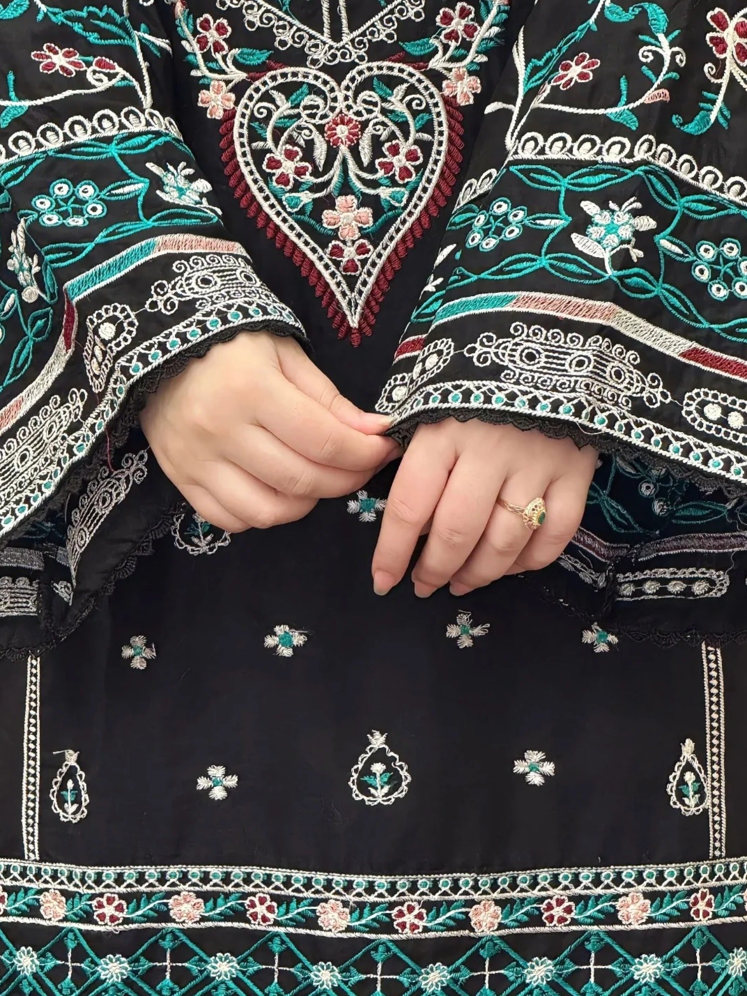 Black-Tehzeeb Libas Lawn Embroidered Stitched 3-Piece Suit-Sajjal B