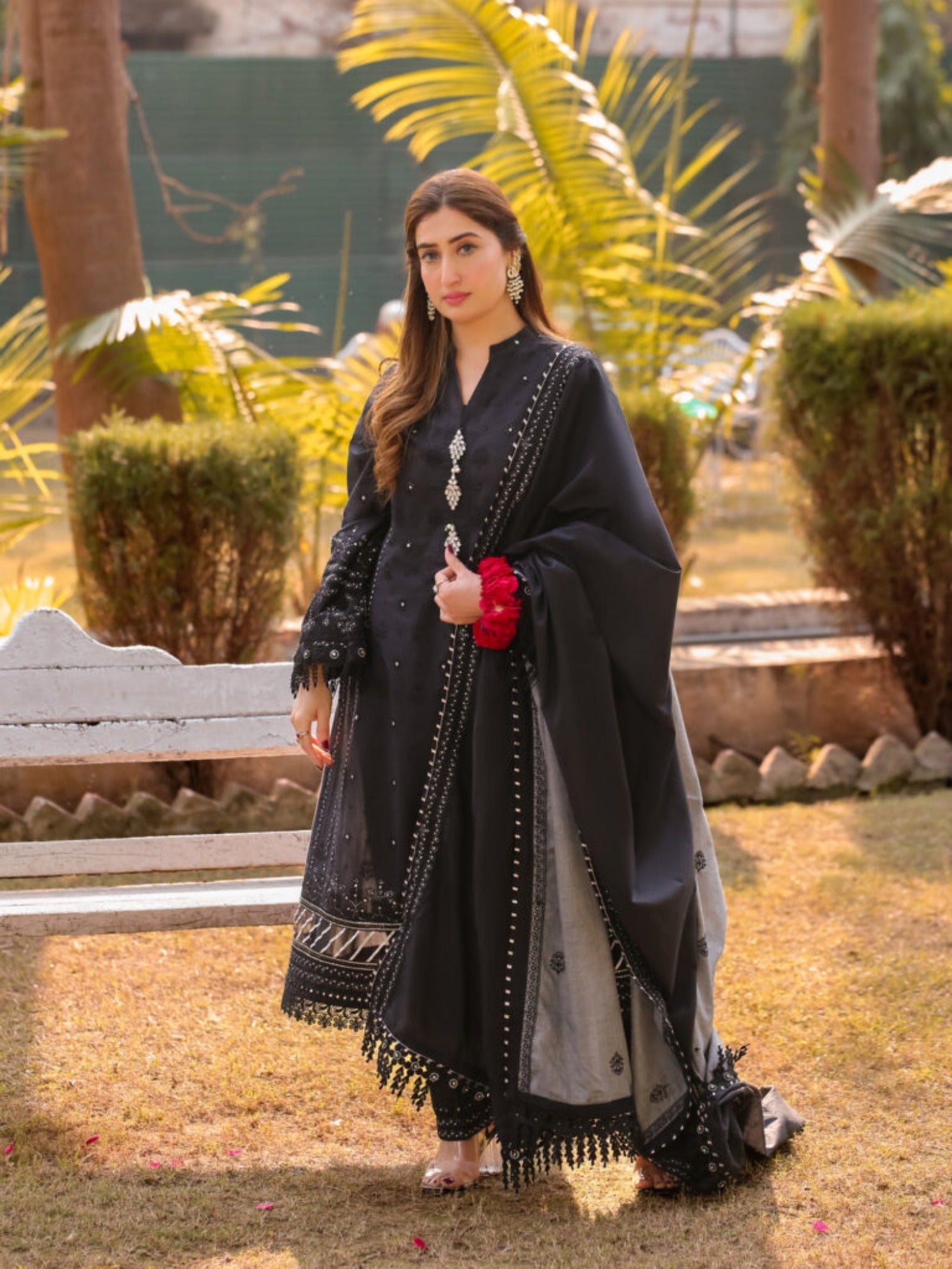 Lamorado Lawn Embroidered Unstitched 3-Piece Suit-LWSU-25CK304 Chikankari Black