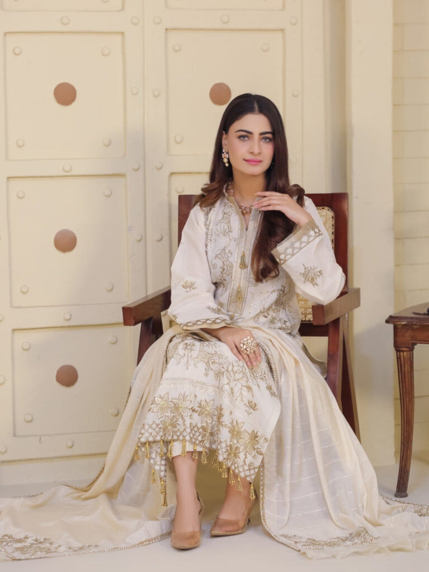 Lamorado Banarsi Cotton Embroidered Unstitched 3-Piece Suit-LWSU-25FE302